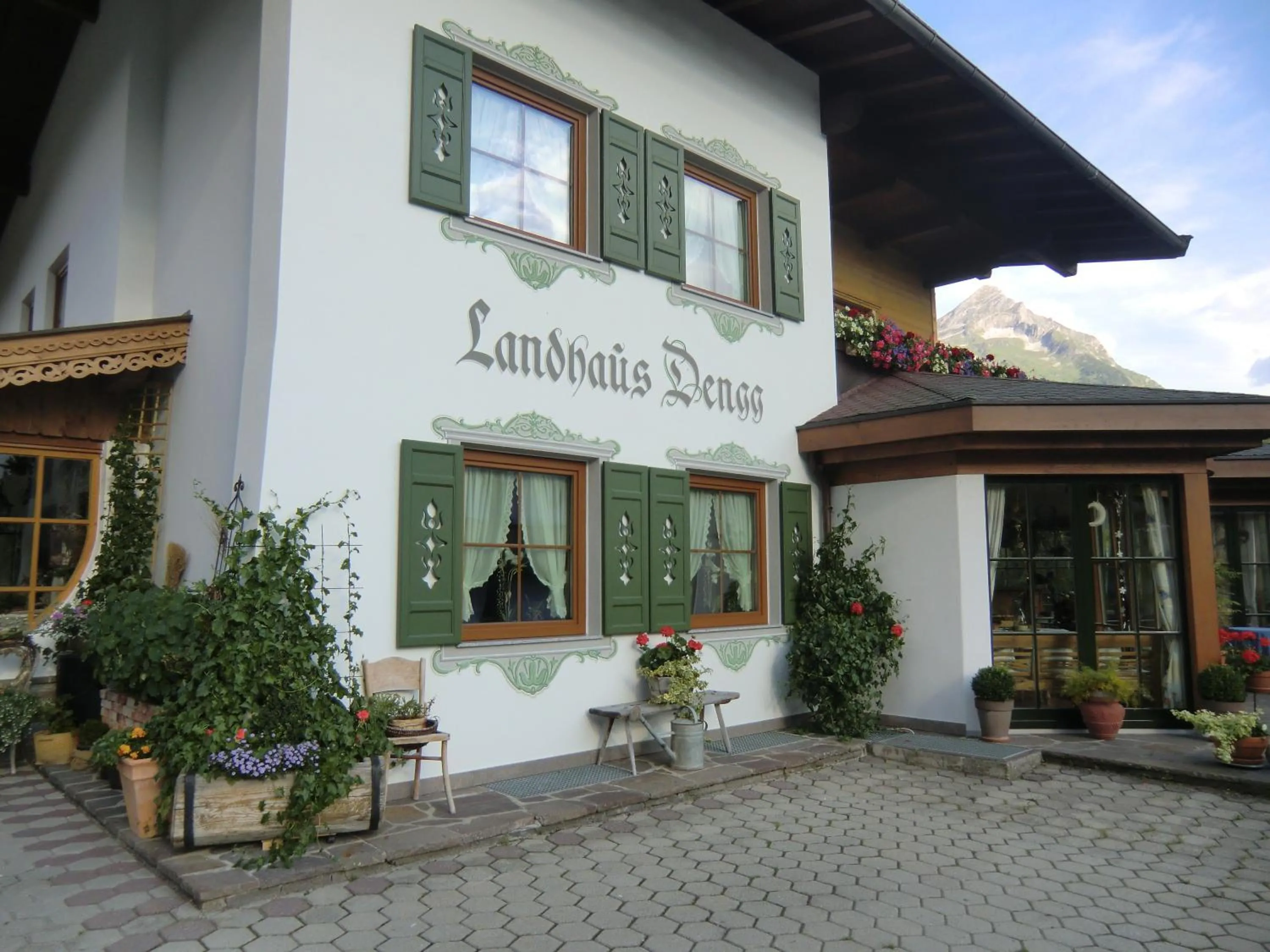 Facade/entrance in Landhaus Dengg