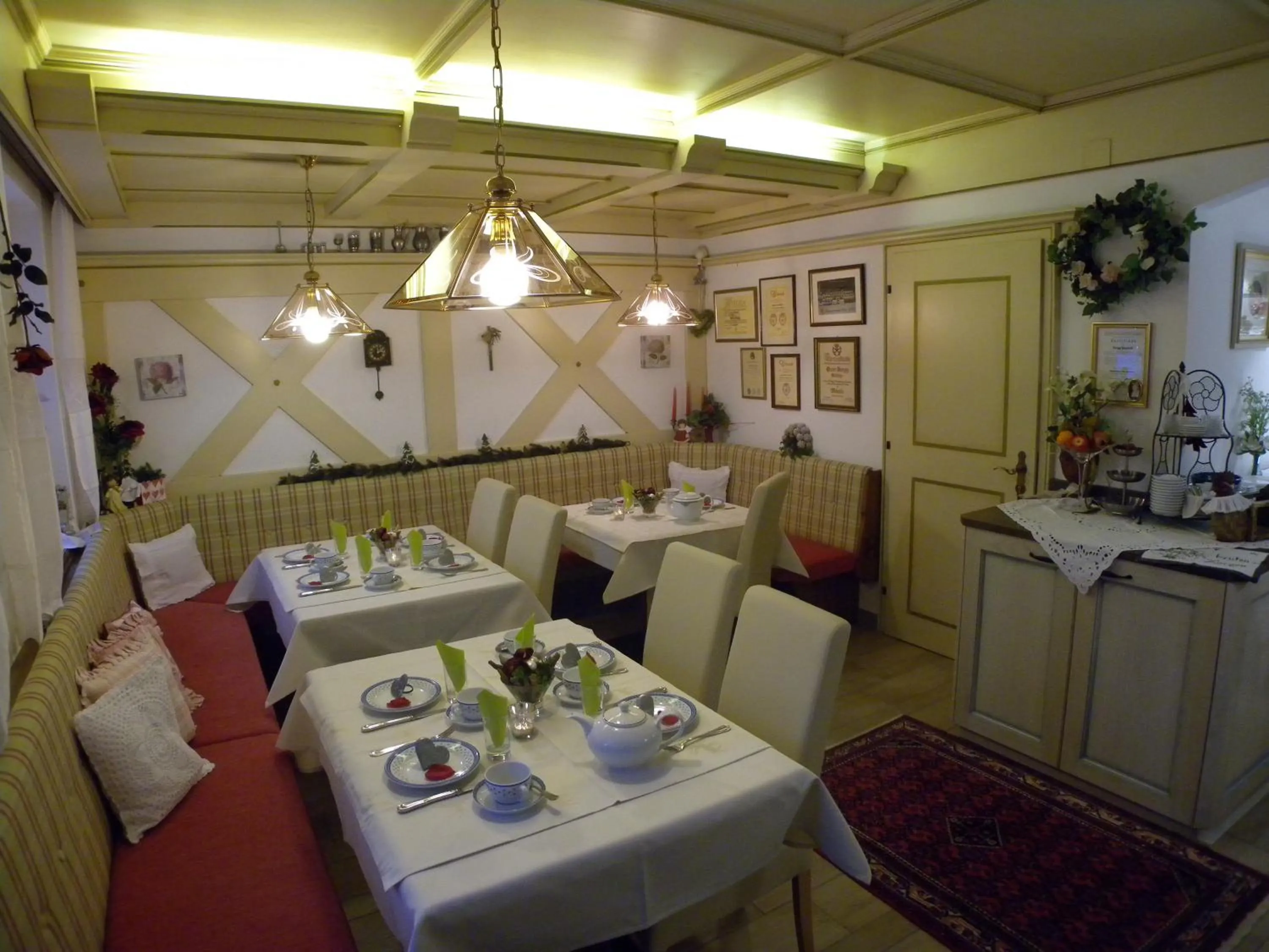 Restaurant/places to eat in Landhaus Dengg
