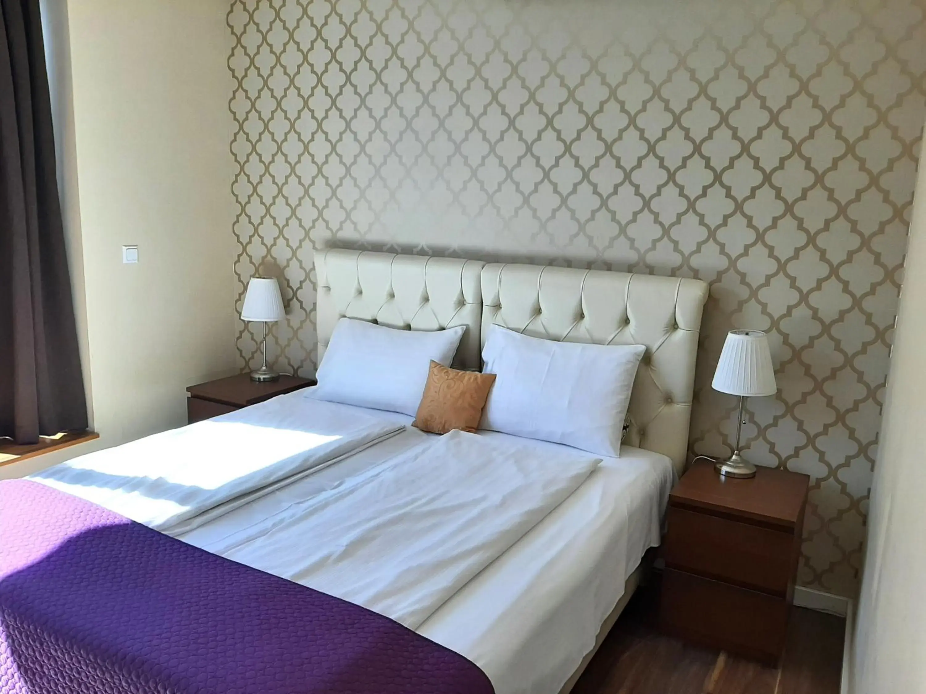 Bedroom, Bed in Trendy Deluxe Apartments Bedroom, Bed in Trendy Deluxe Apartments