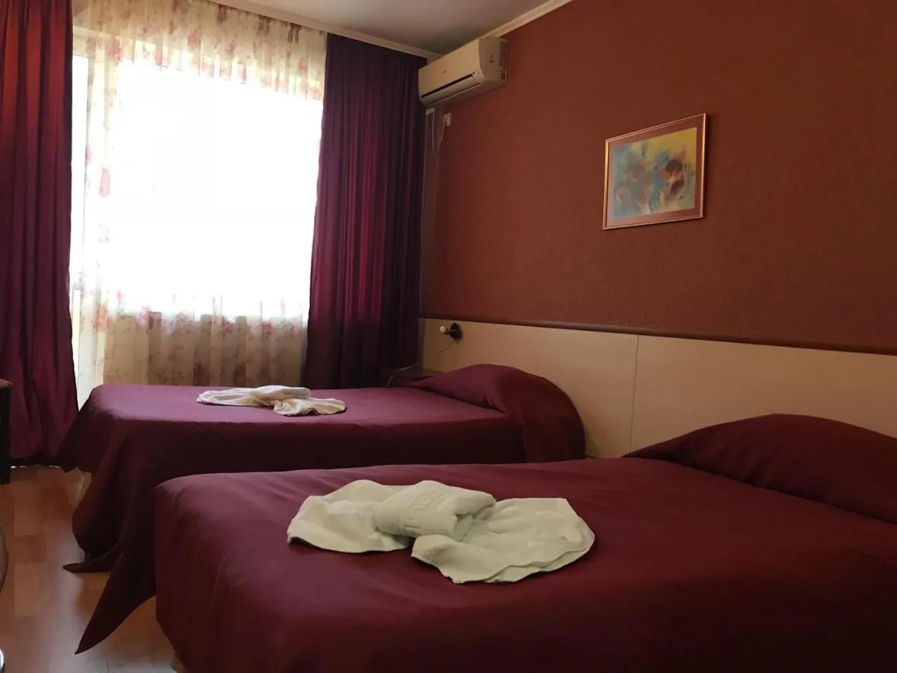 Twin Room with Balcony in Hotel Triumph