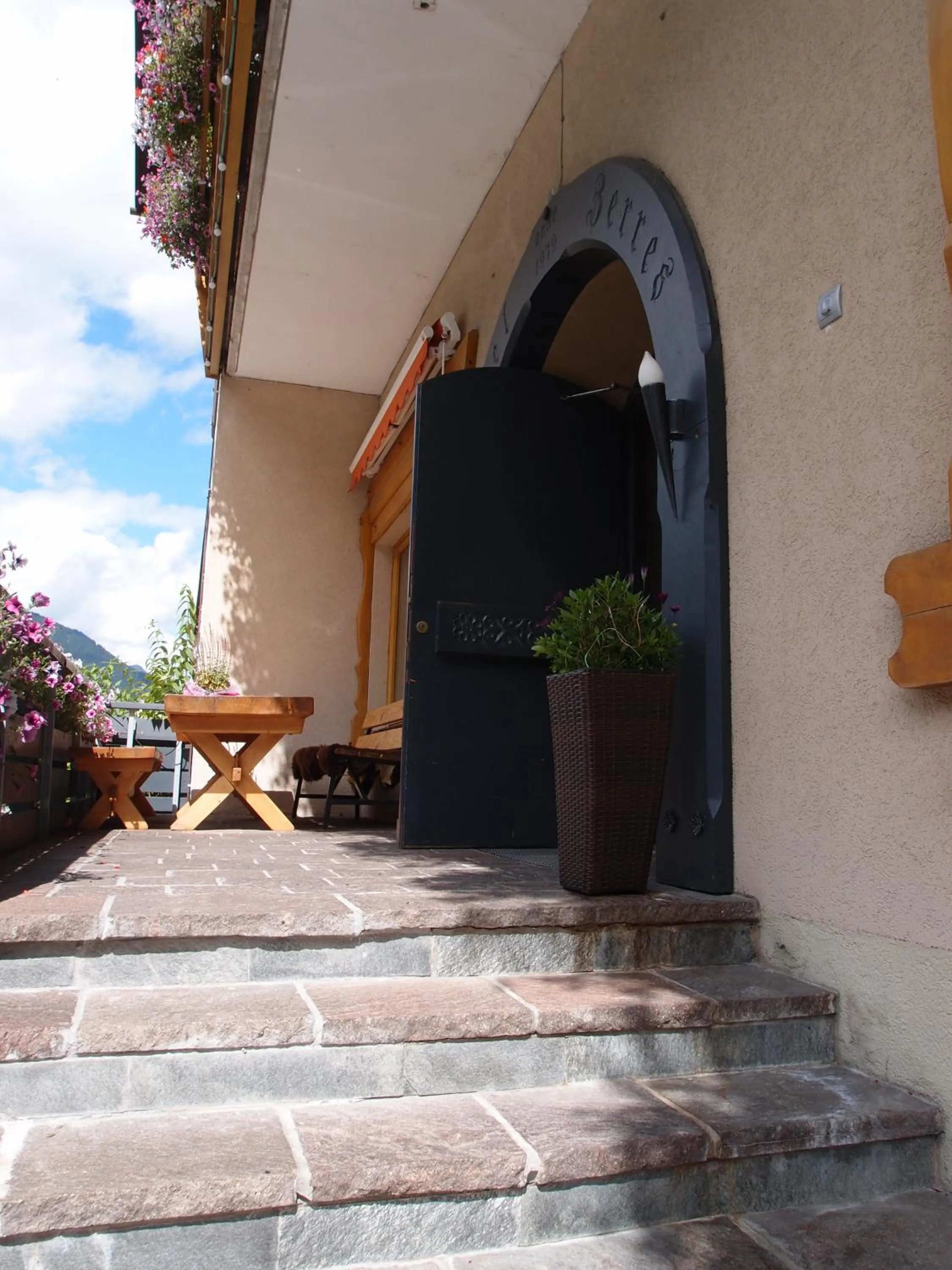 Facade/entrance in Hotel Zerres