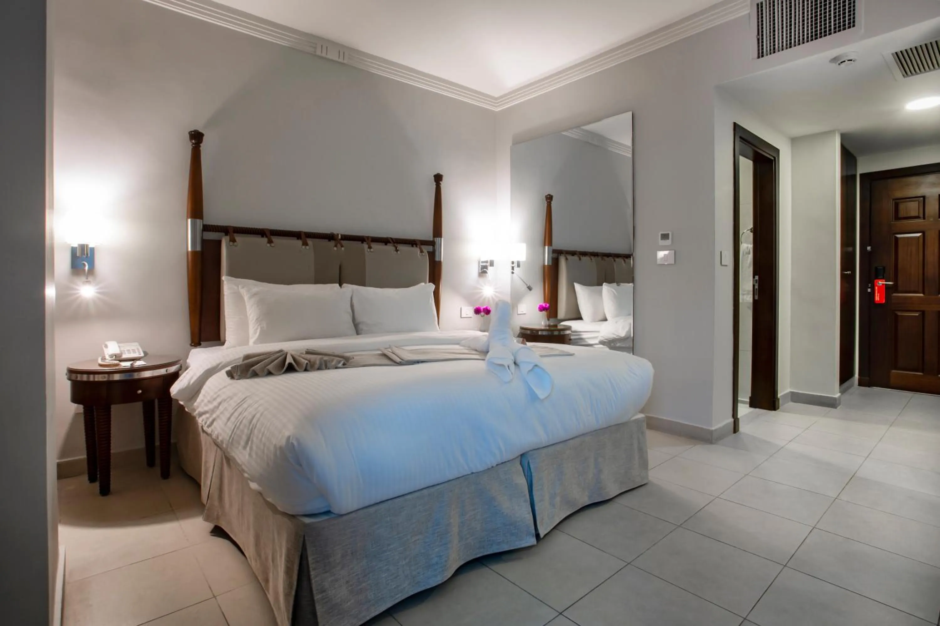 Bedroom, Bed in Retaj Hotel