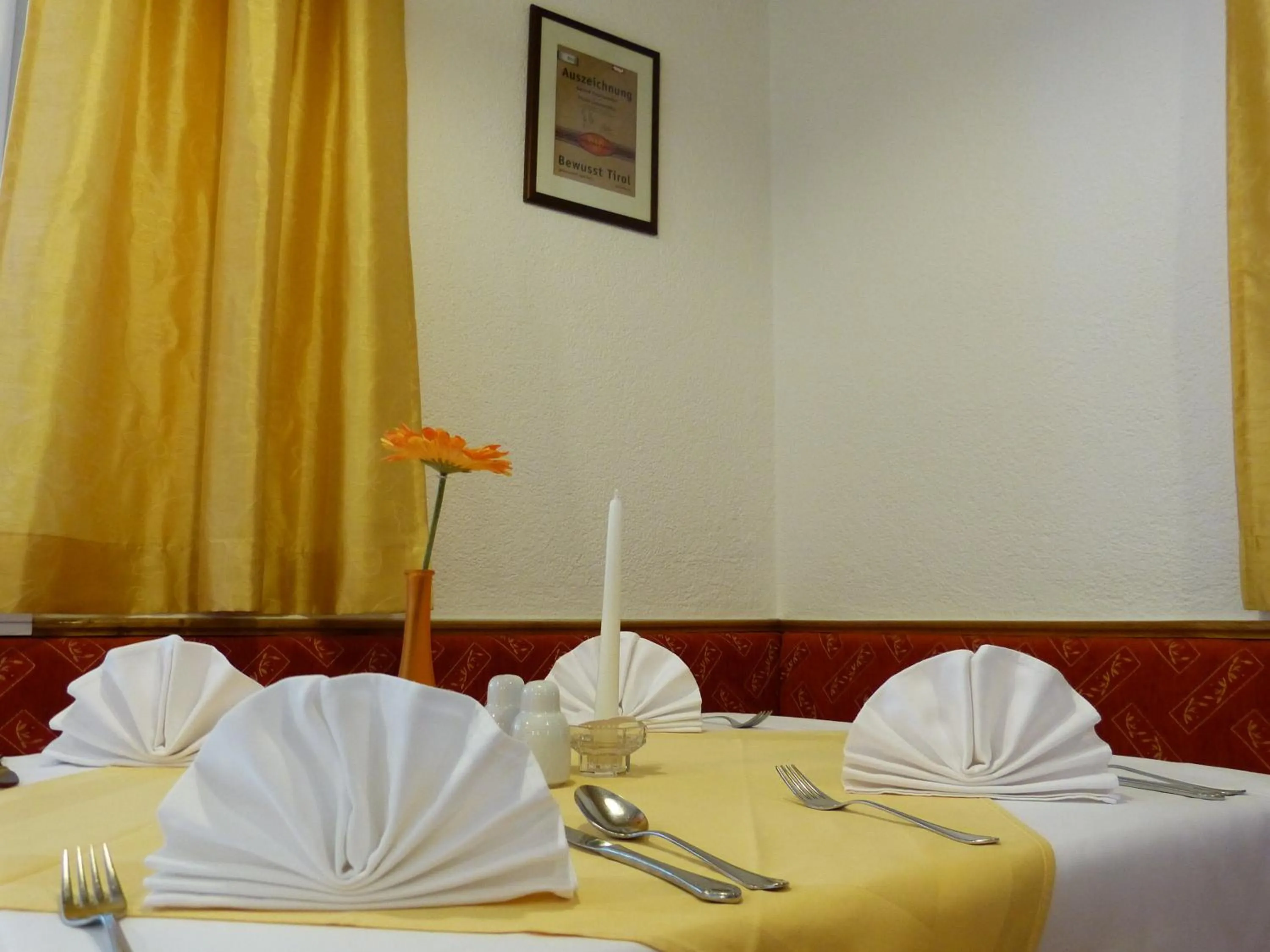 Restaurant/places to eat in Hotel Eckartauerhof