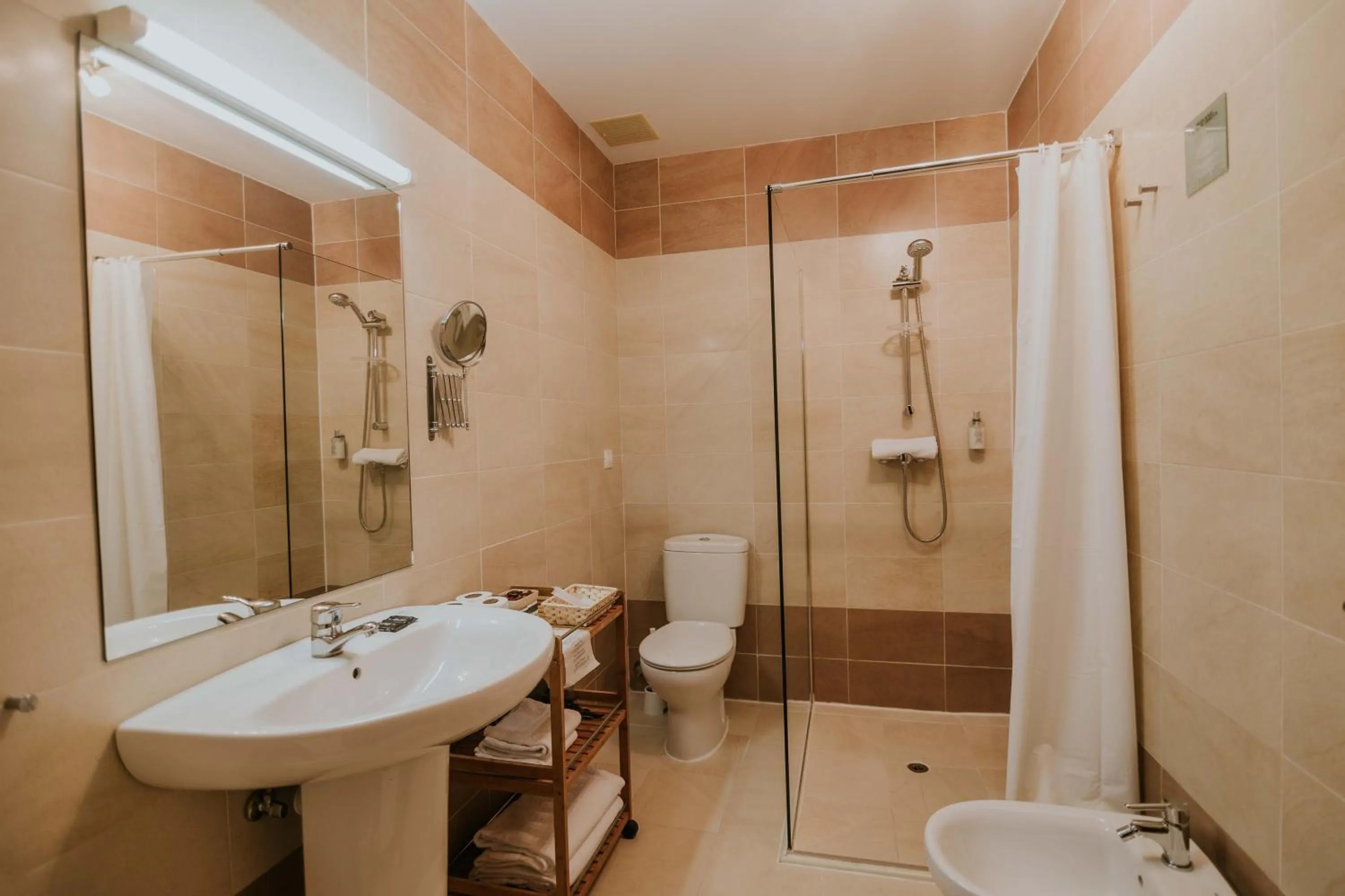 Bathroom in Hotel Arrope