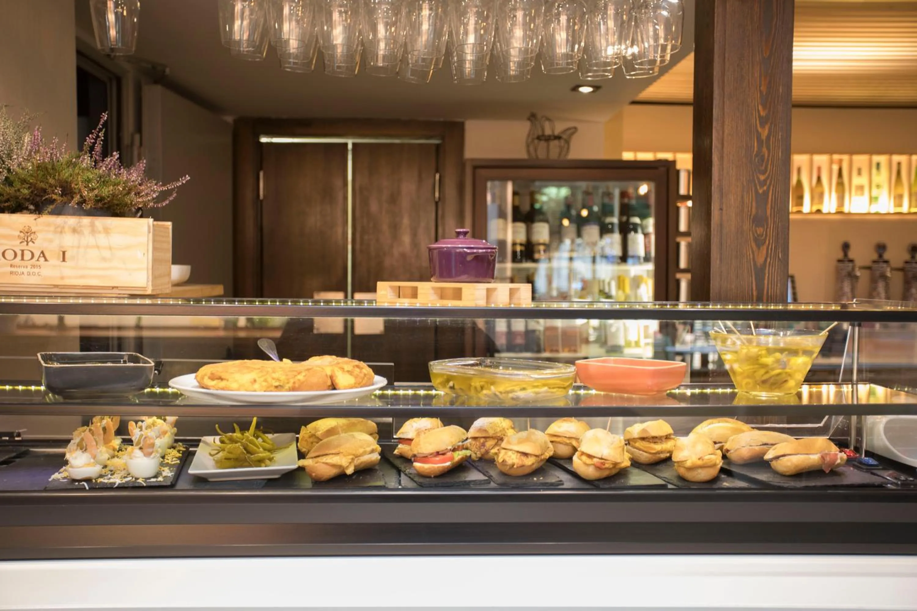 Lounge or bar in Hotel Arrope