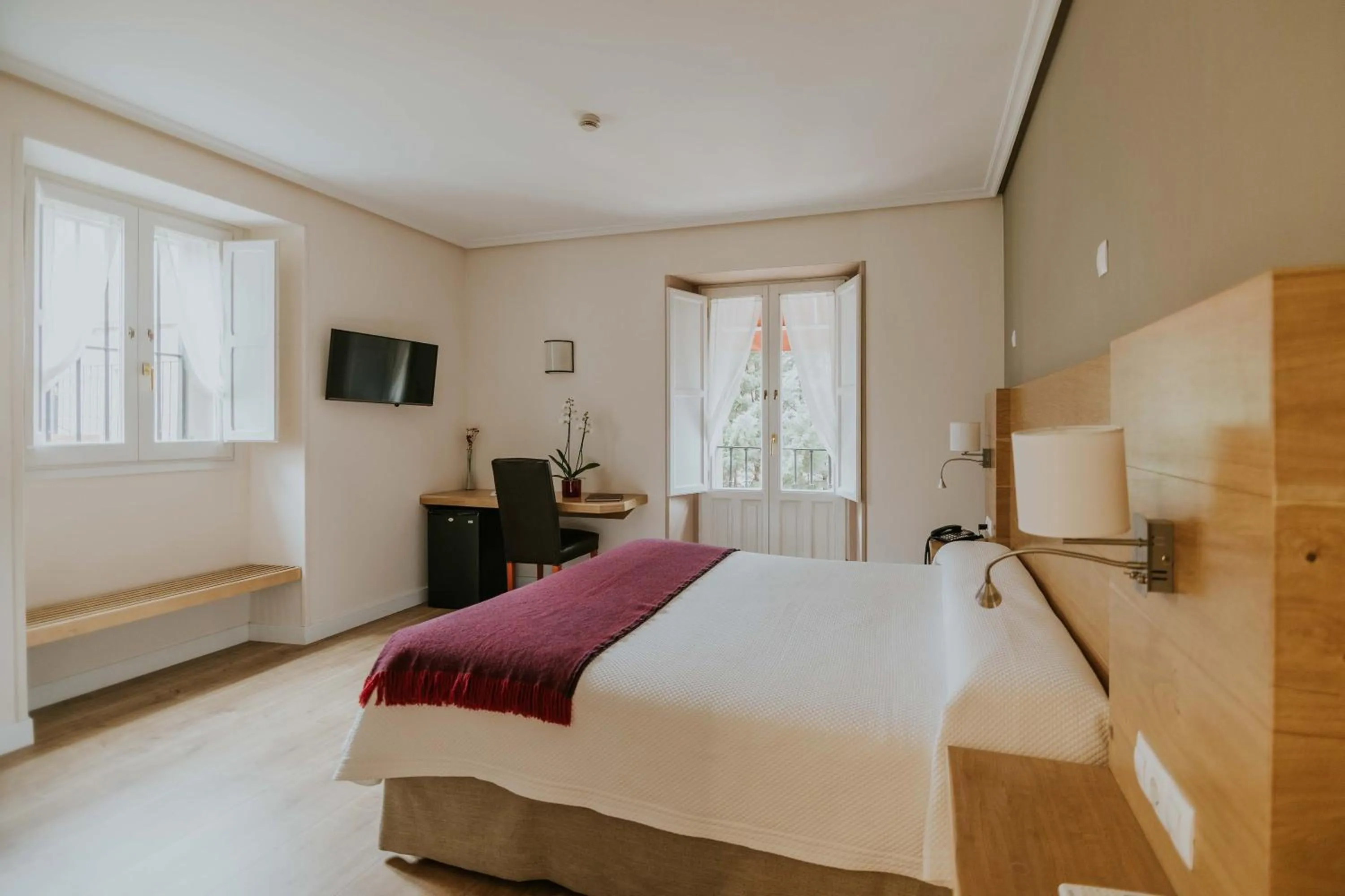 Photo of the whole room, Bed in Hotel Arrope