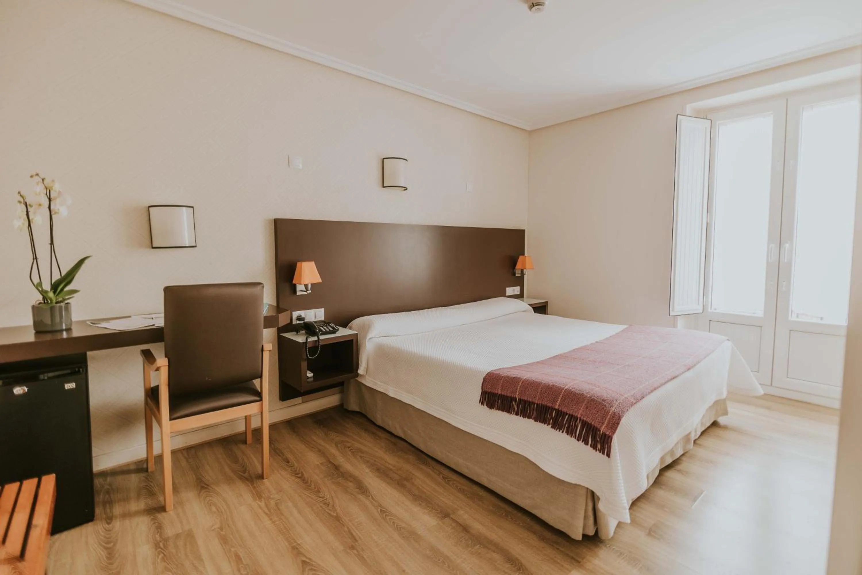 Photo of the whole room, Bed in Hotel Arrope