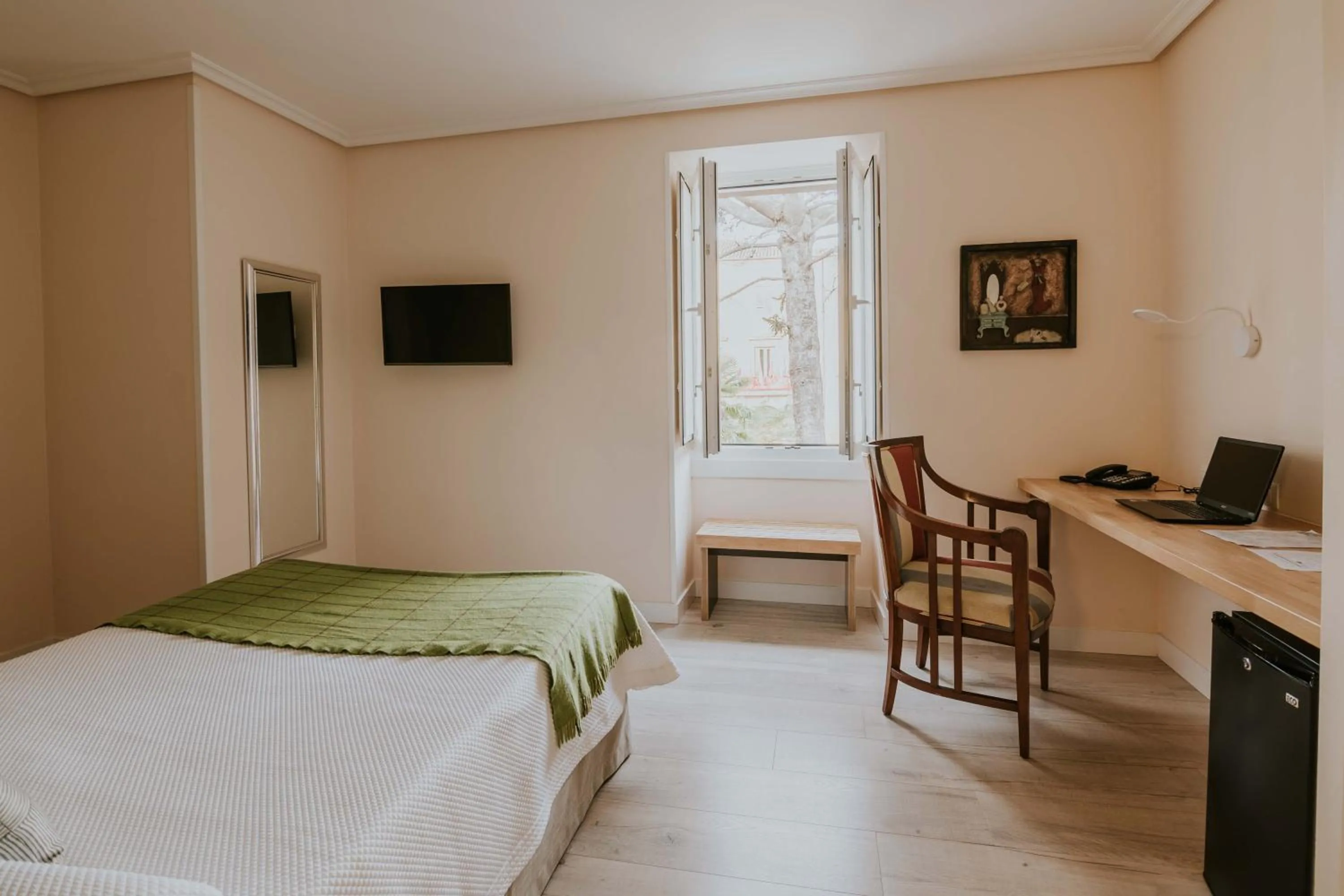 Photo of the whole room, Bed in Hotel Arrope