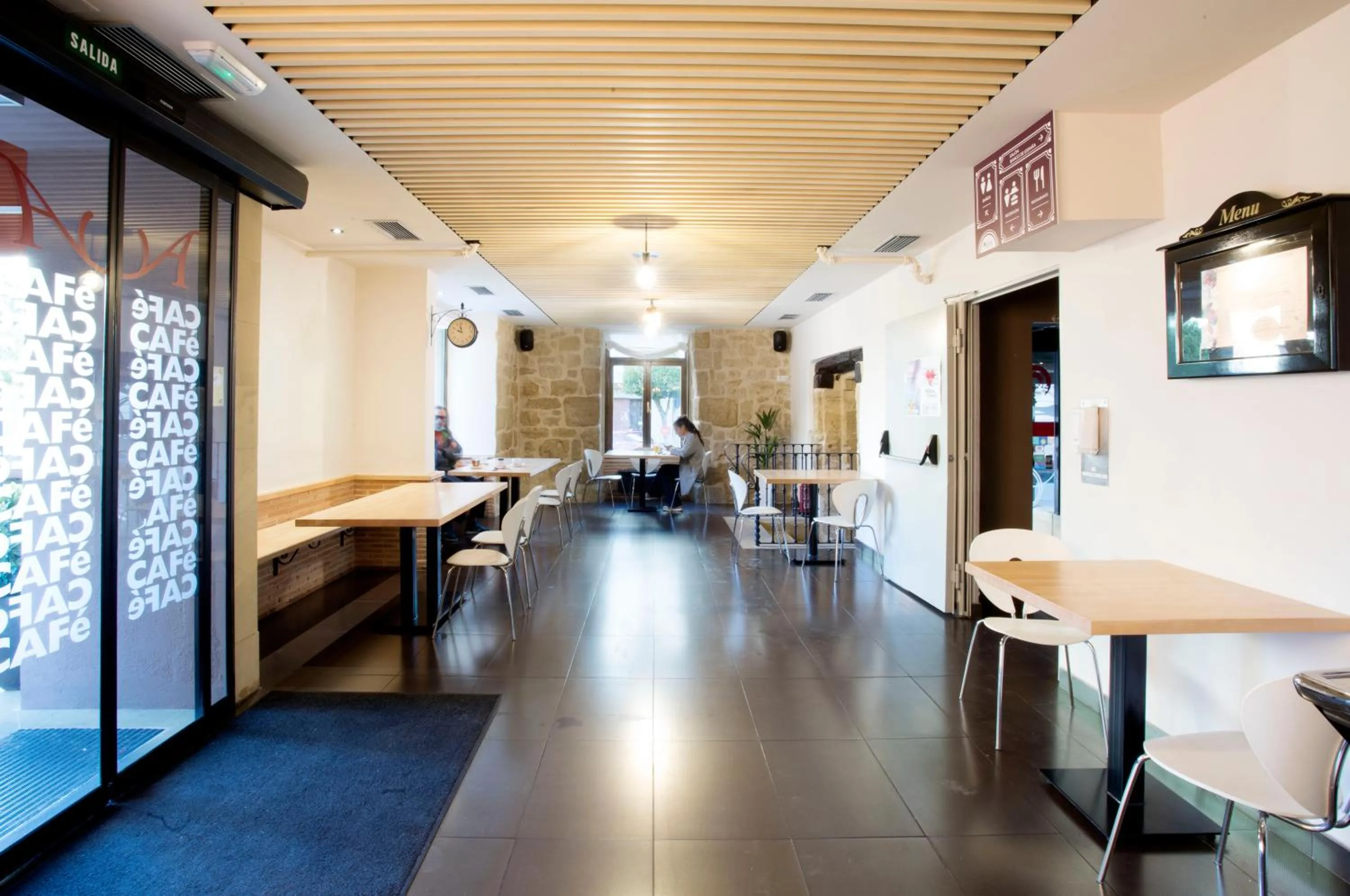 Lounge or bar in Hotel Arrope