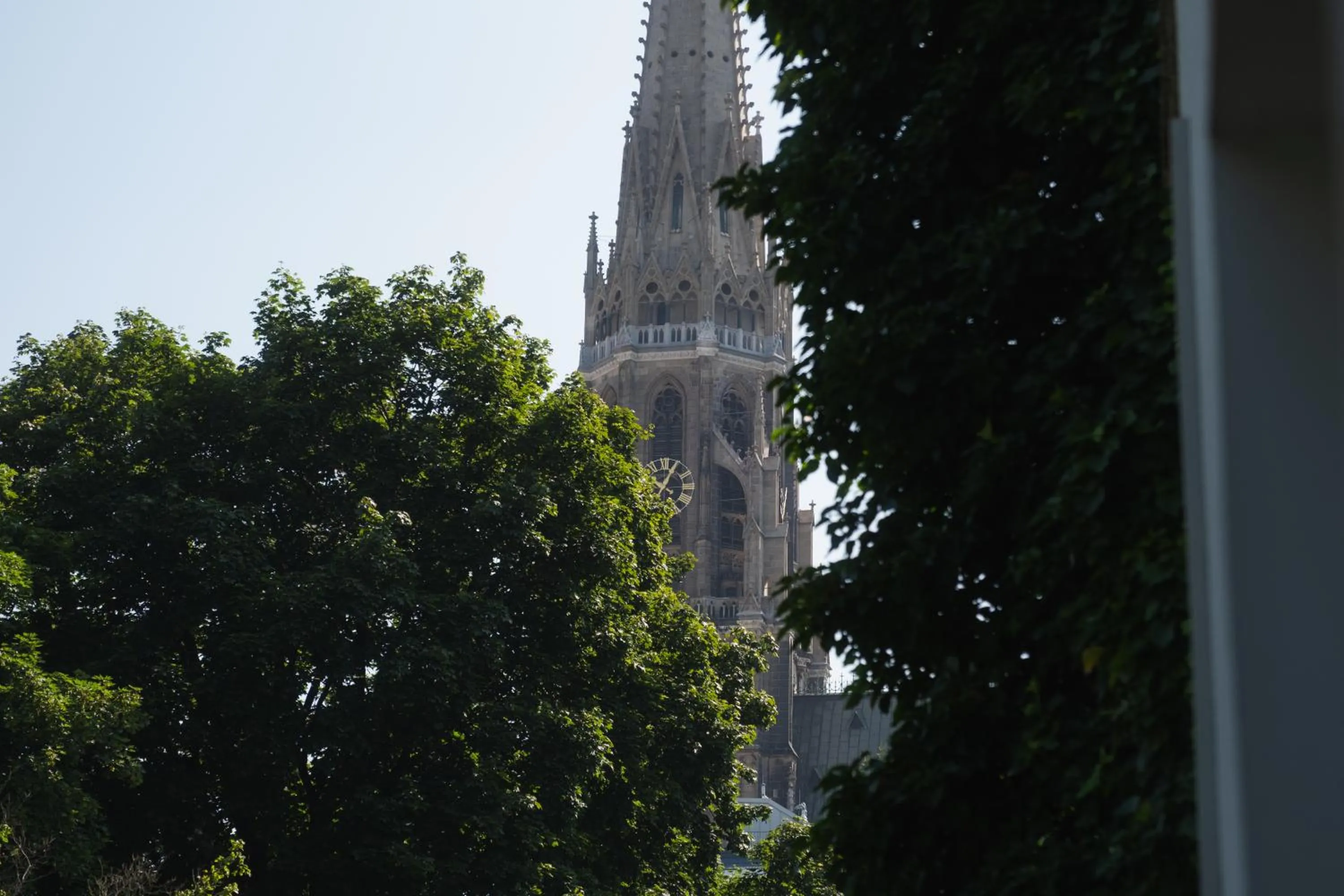 Nearby landmark in Dom-Hotel