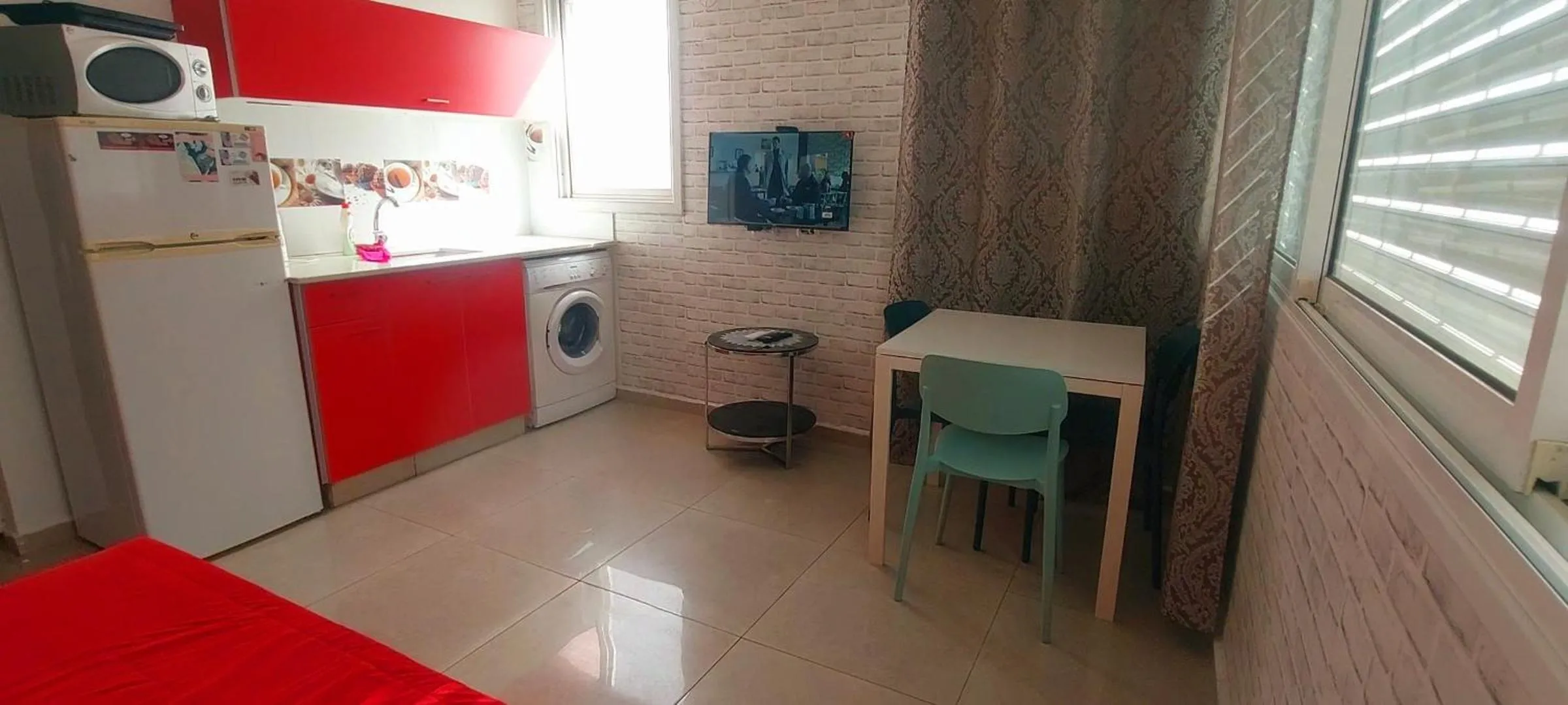 Dining area in 612 apartment on the beach