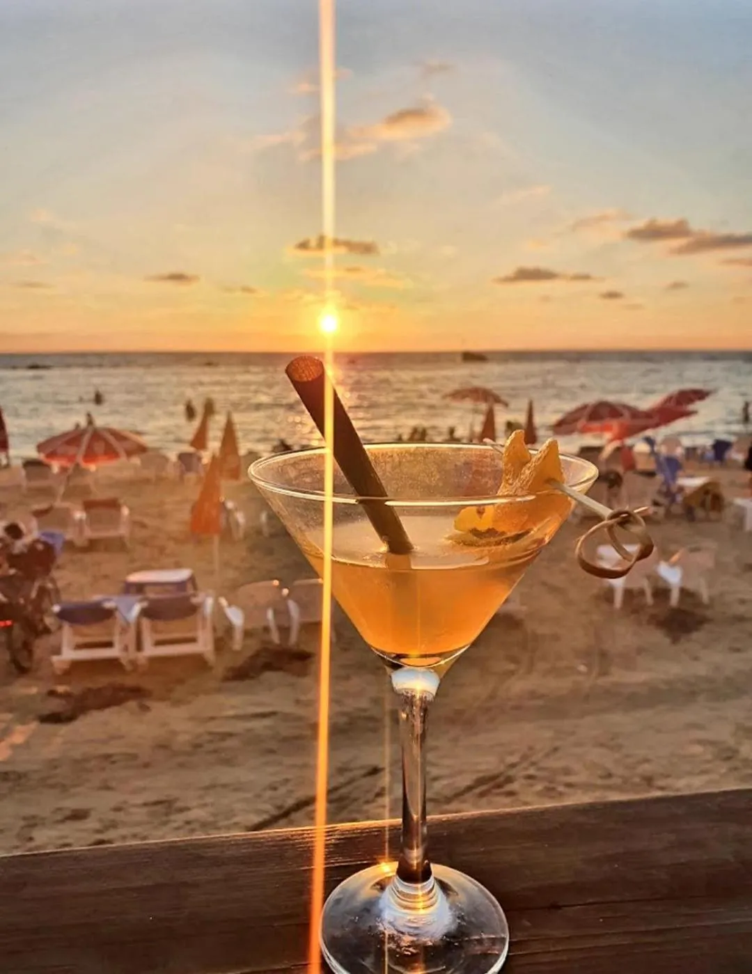 Drinks in 612 apartment on the beach
