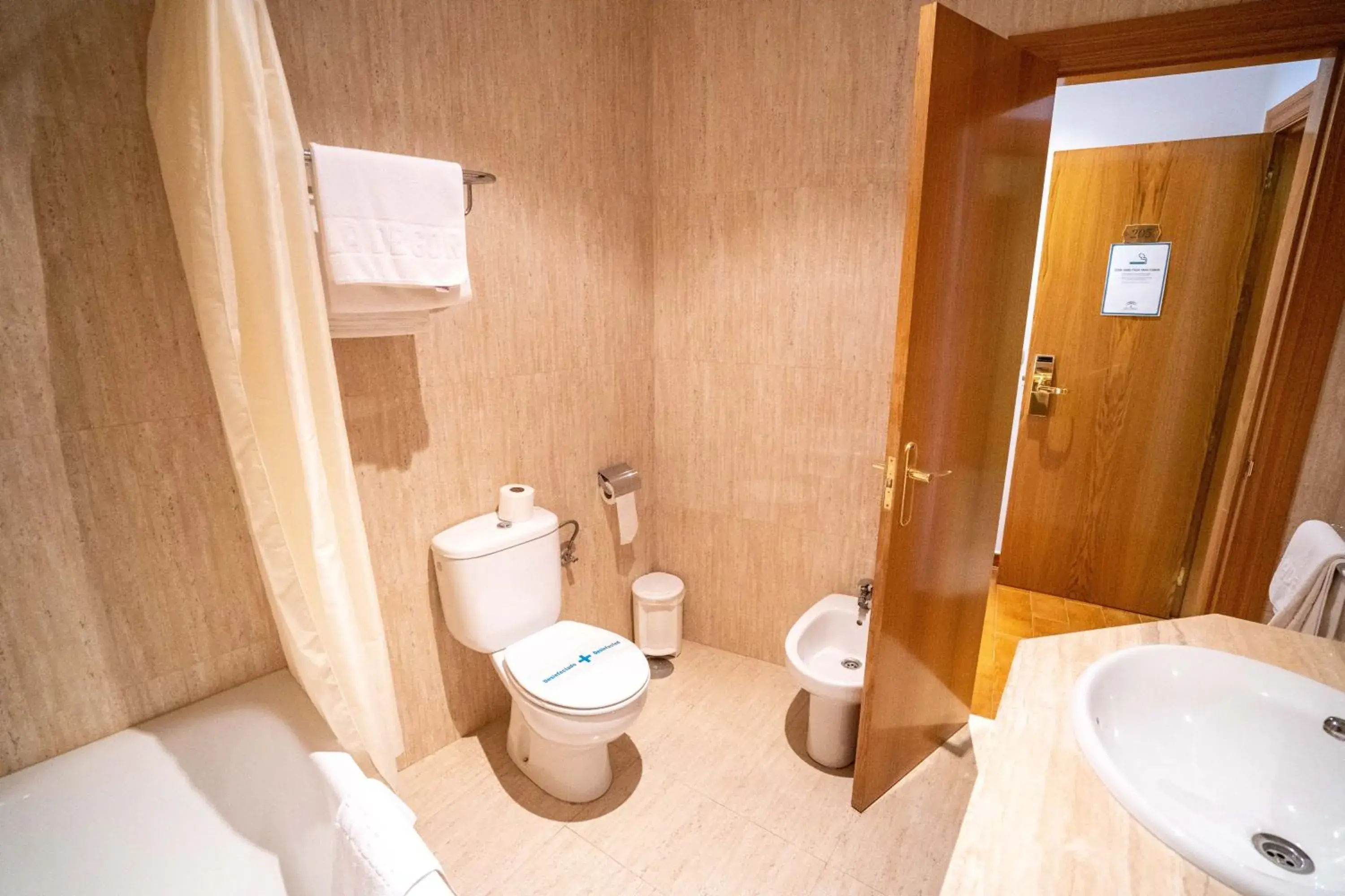 Junior Suite in Villa de Gor Junior Suite in Villa de Gor