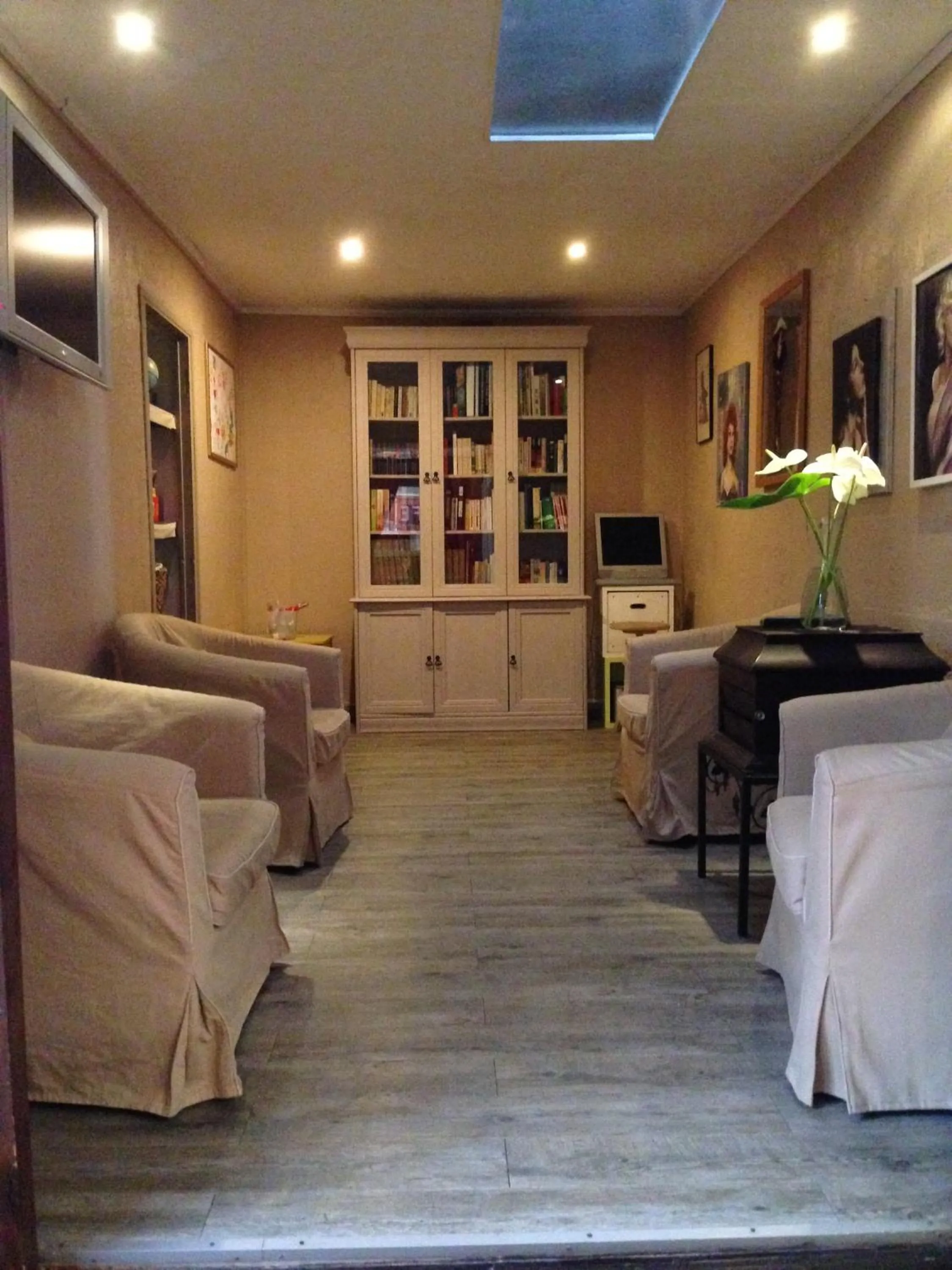 Library in Hotel Chalet De L'isere