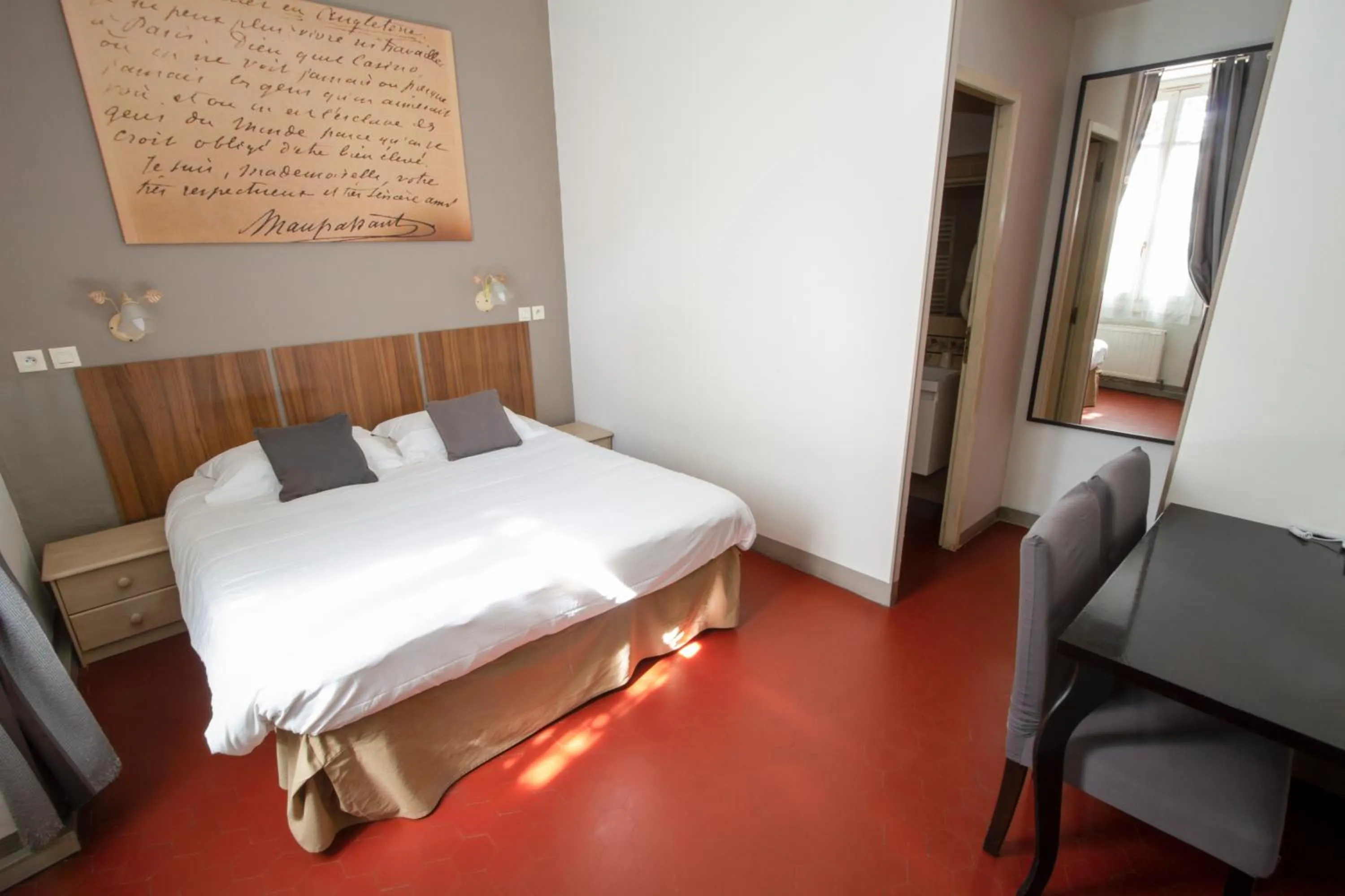 Bed in Hotel Chalet De L'isere