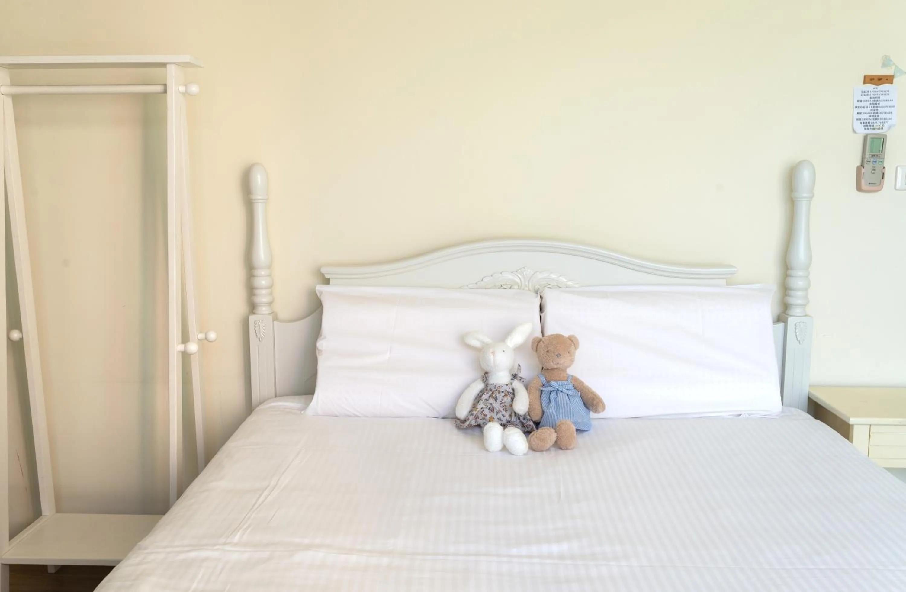 Superior Quadruple Room in Rainbow Field House
