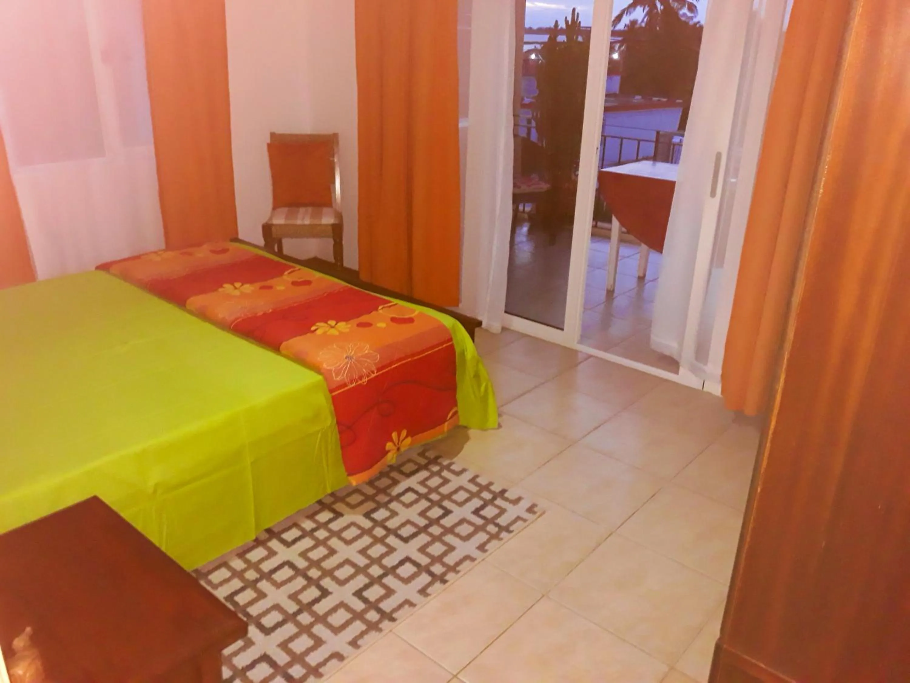 Bedroom, Bed in Flo Villa