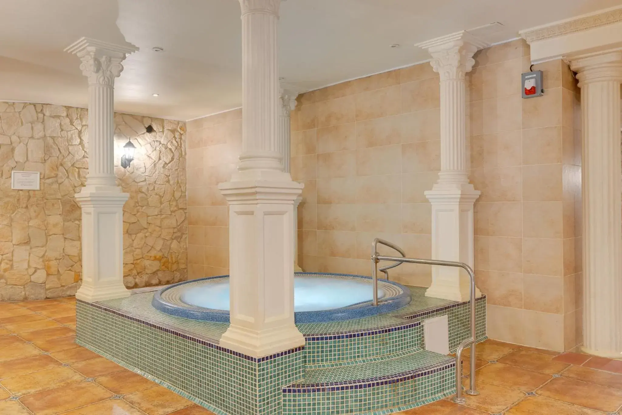 Swimming pool in Hotel Diament Bella Notte Katowice - Chorzów Swimming pool in Hotel Diament Bella Notte Katowice - Chorzów