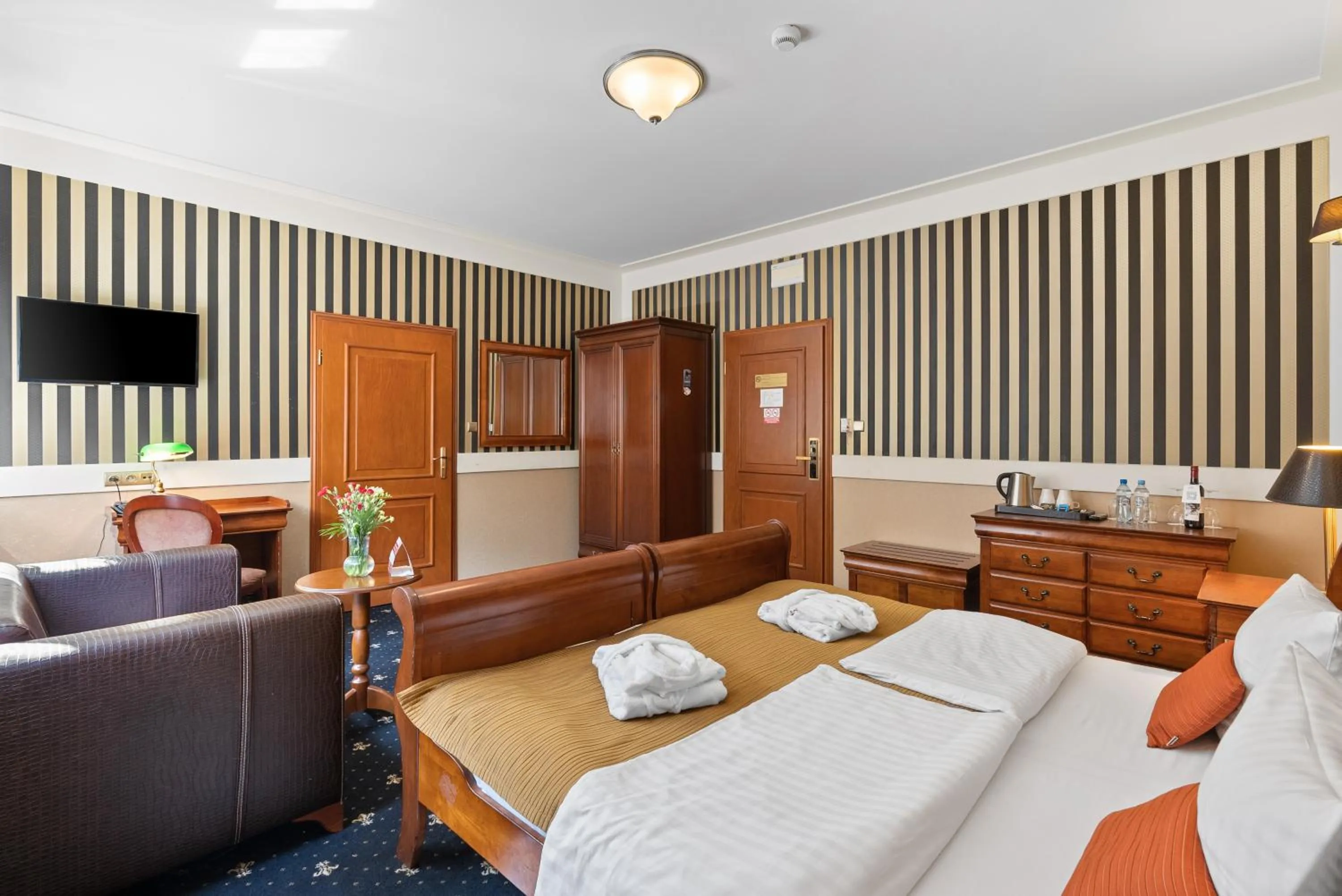 Bed in Hotel Diament Bella Notte Katowice - Chorzów