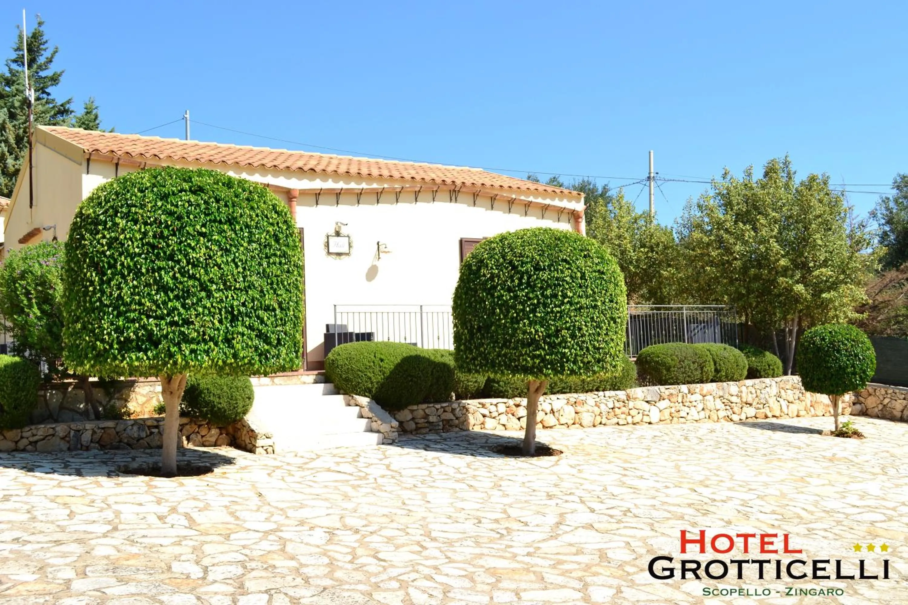 Facade/entrance in Hotel Grotticelli