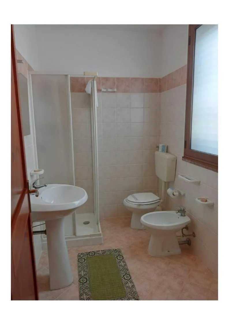 Bathroom in Hotel Grotticelli