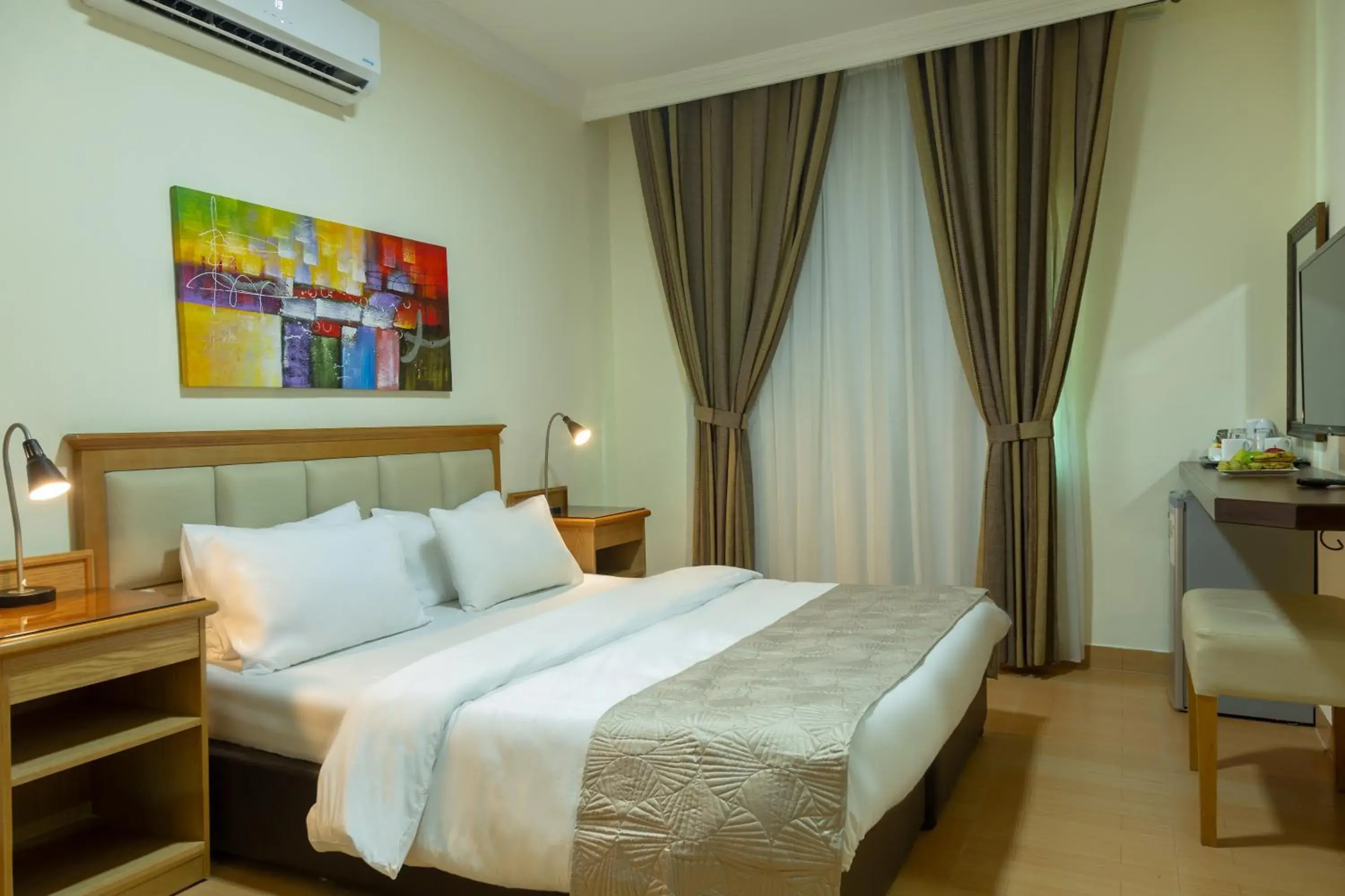 Deluxe King Room - single occupancy in 360 Hotel By FHM Deluxe King Room - single occupancy in 360 Hotel By FHM