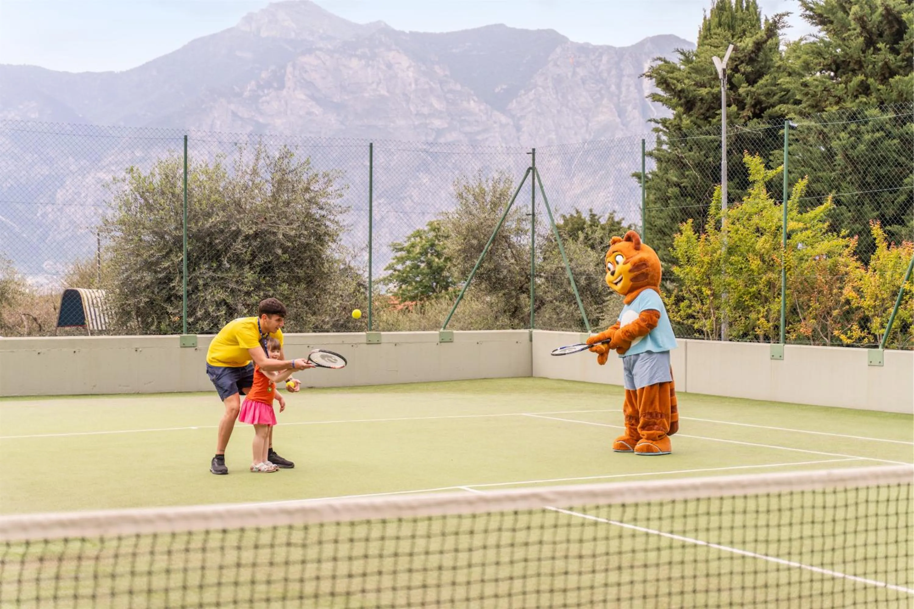 Tennis court in Majestic Palace