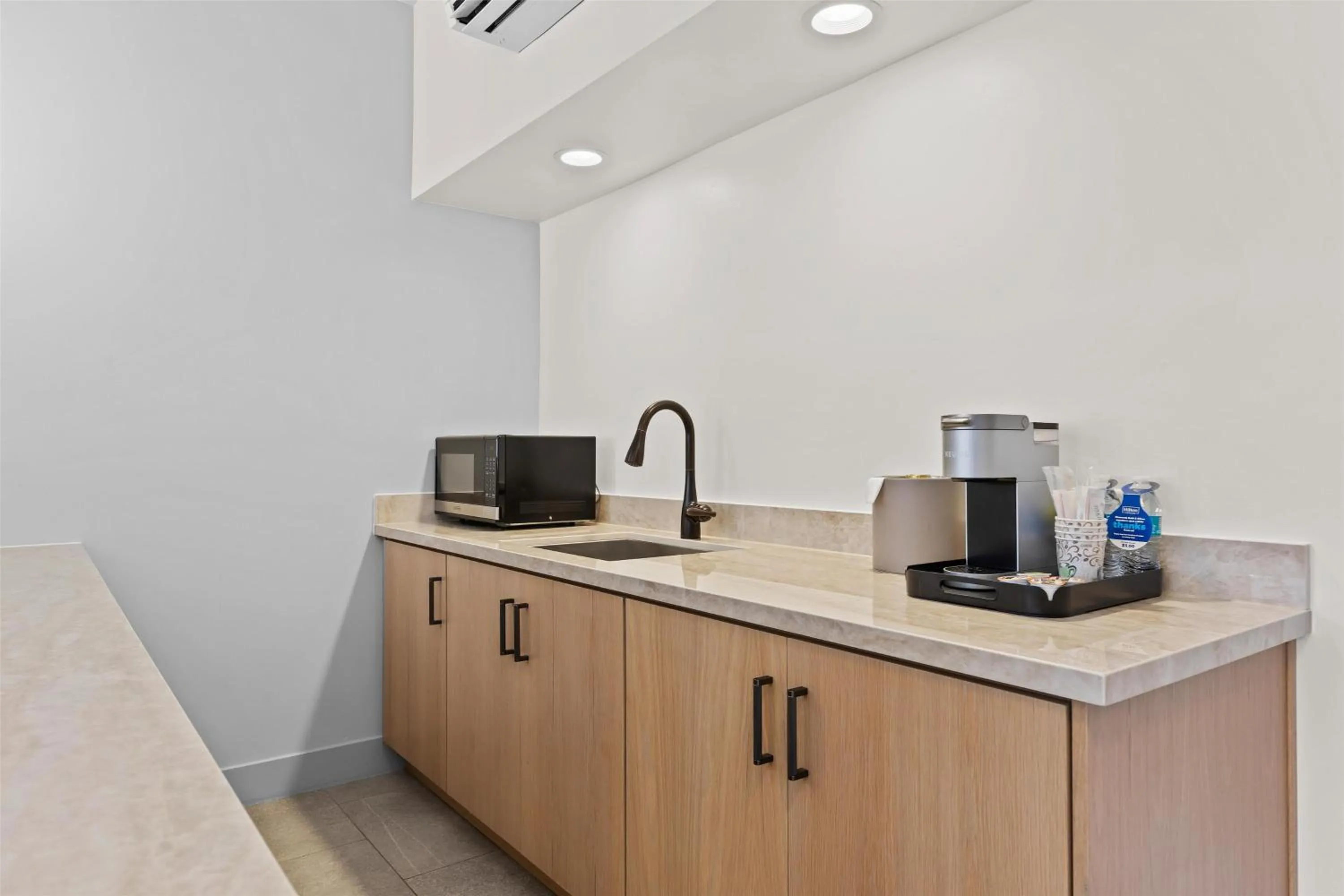 Other in Hotel De Novo Springdale, Tapestry Collection by Hilton