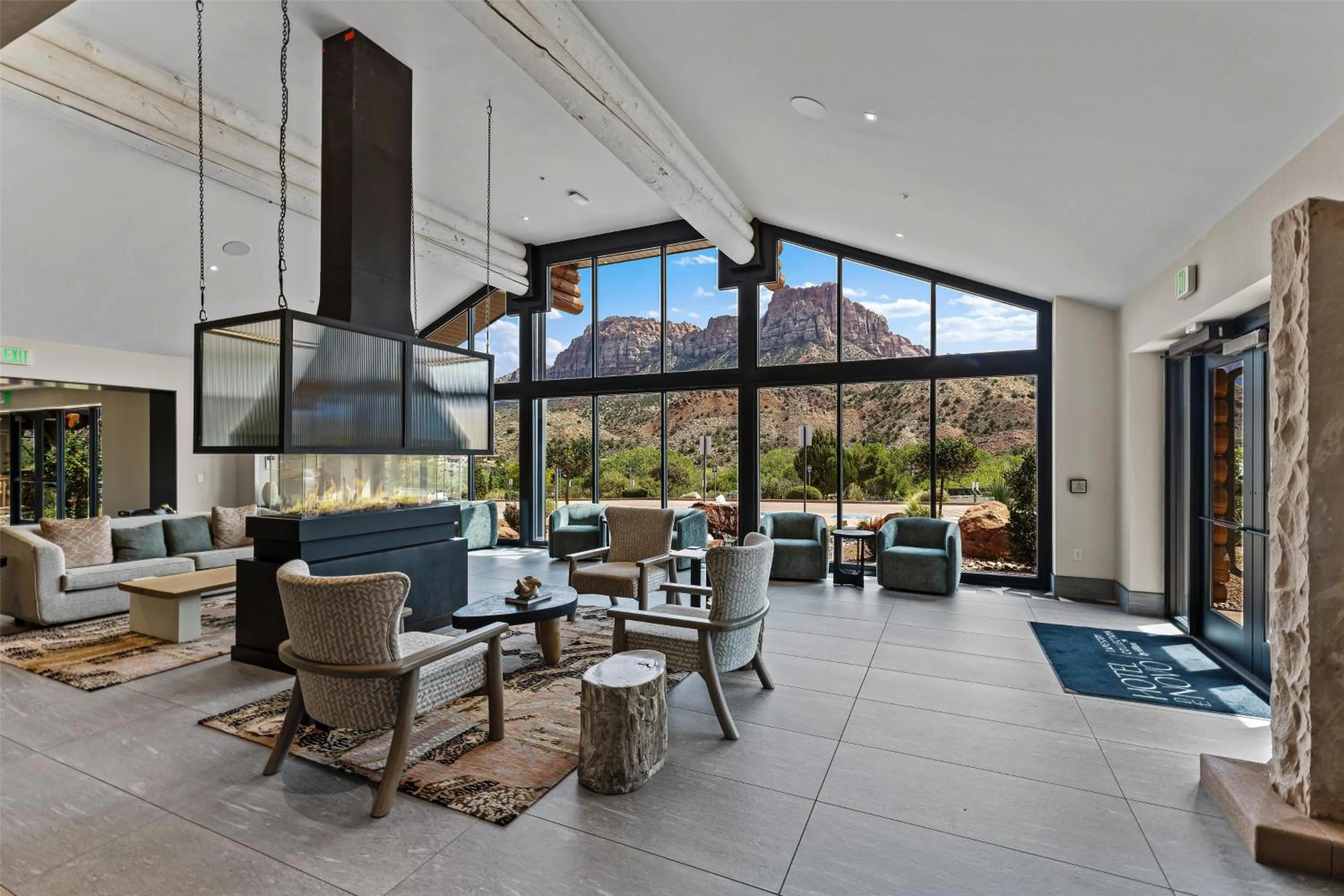 Lobby or reception in Hotel De Novo Springdale, Tapestry Collection by Hilton