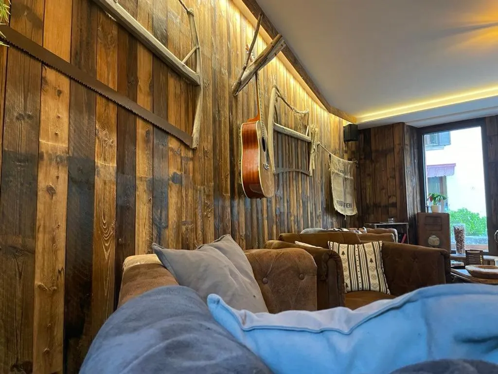 Restaurant/places to eat in Hôtel Restaurant Valneige