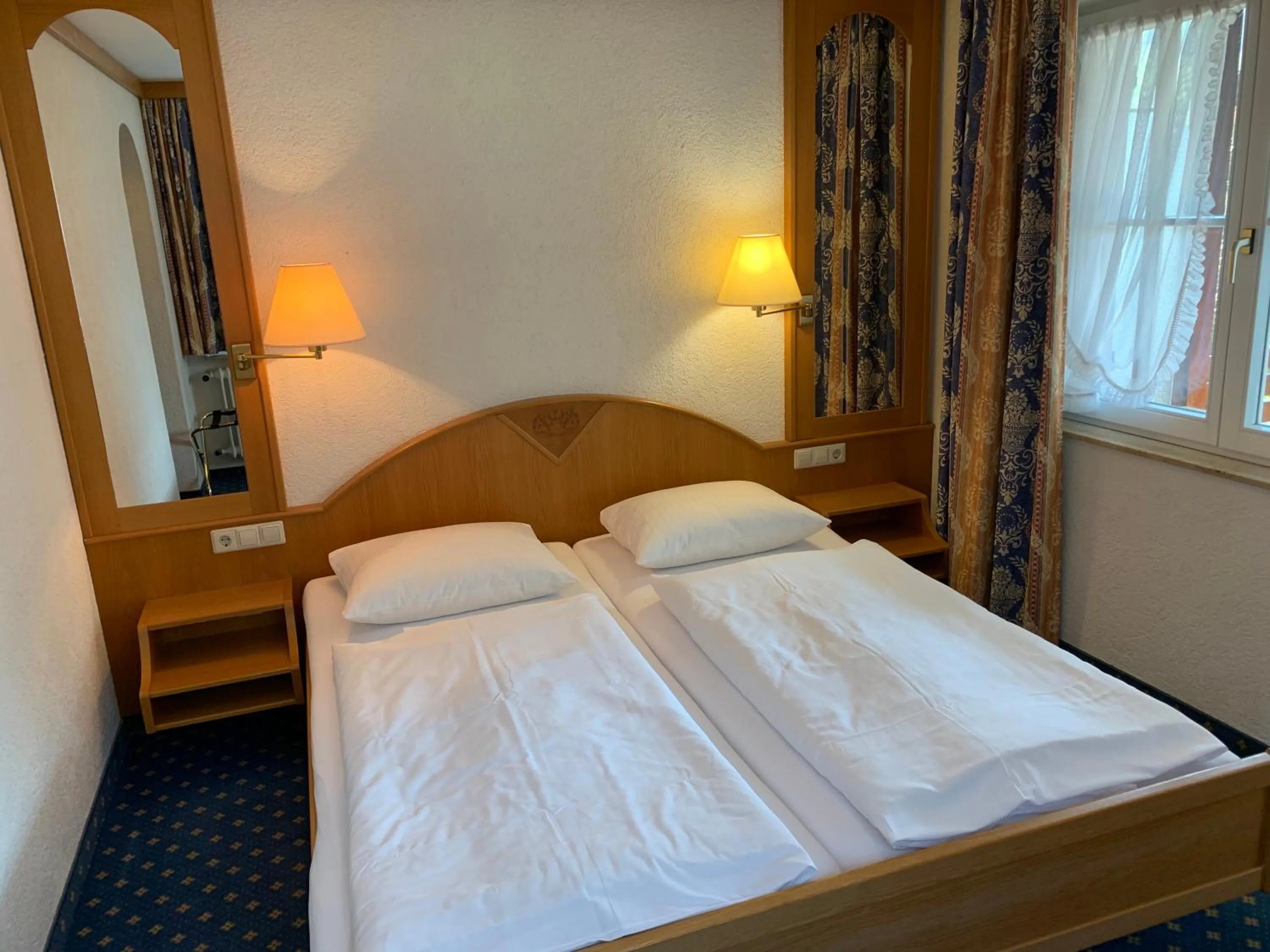 Bed in Hotel Gasthaus Adler