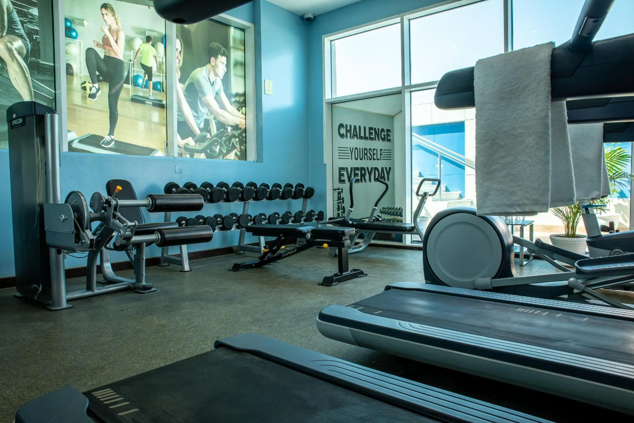 Fitness centre/facilities in Al Mansour Plaza Hotel