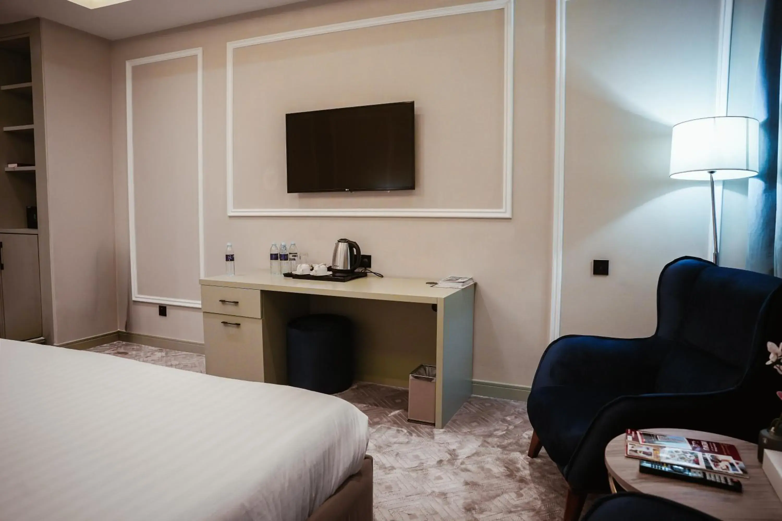 Bed in Al Mansour Plaza Hotel Bed in Al Mansour Plaza Hotel