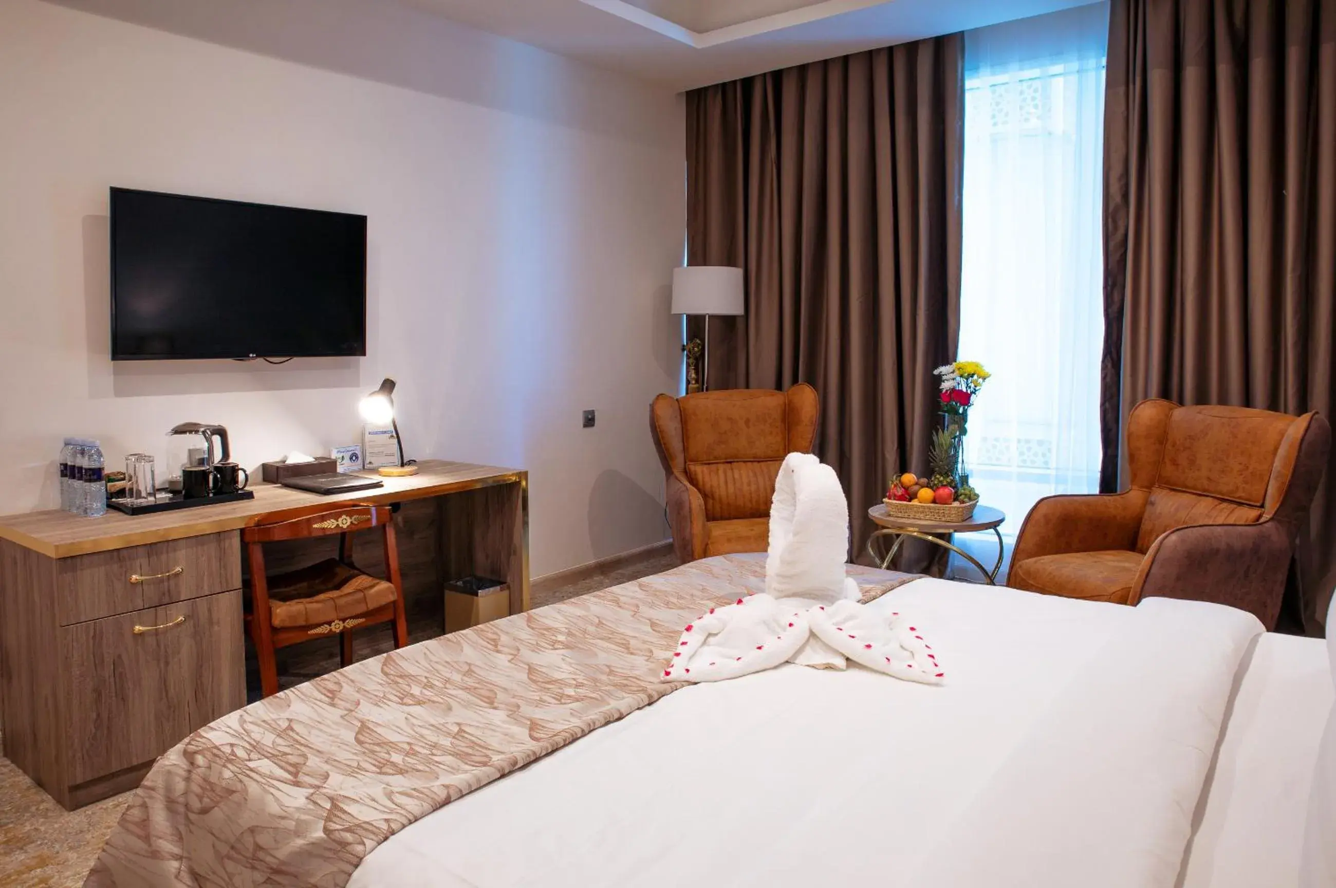 Bed in Al Mansour Plaza Hotel Bed in Al Mansour Plaza Hotel