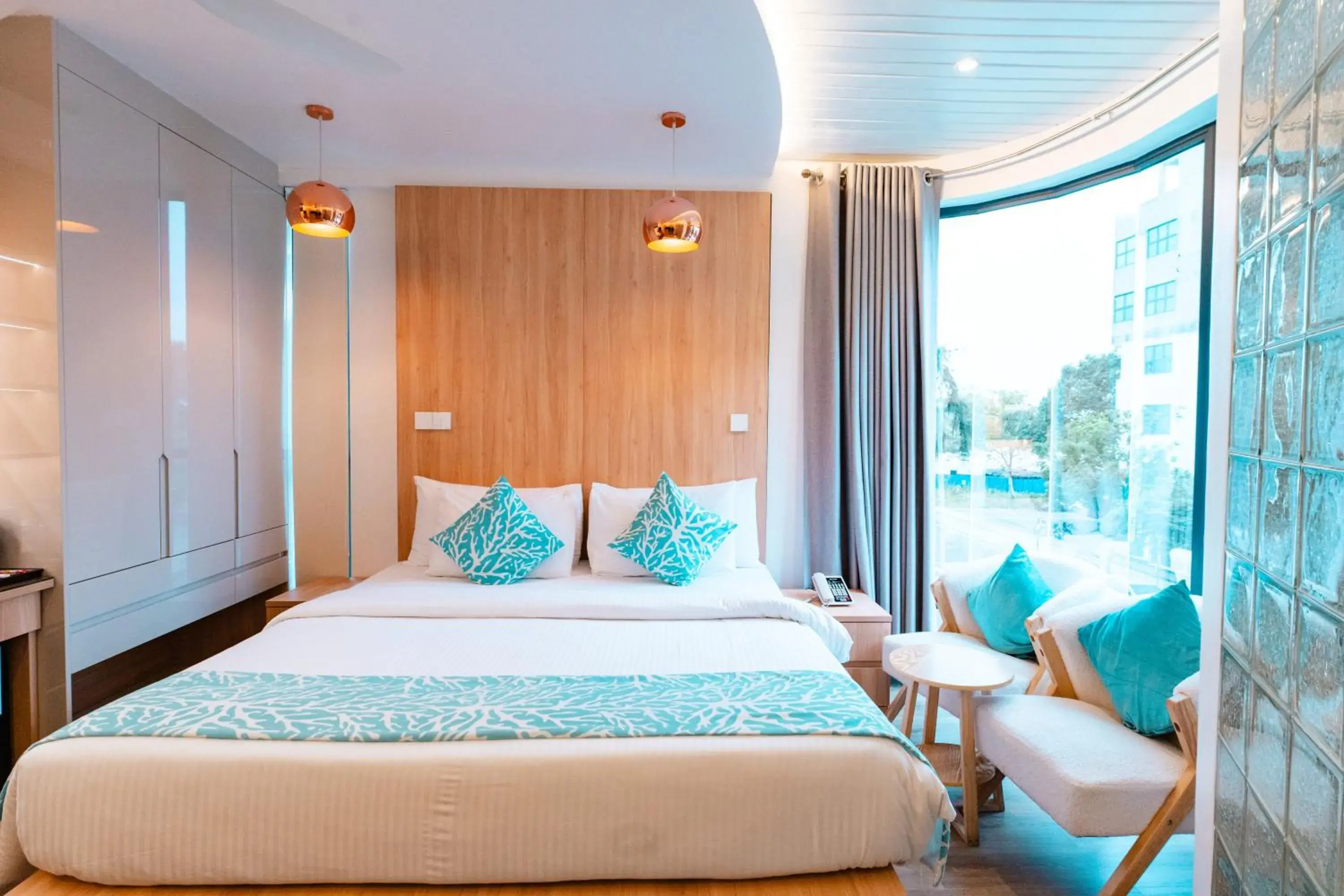 View (from property/room), Bed in Hotel Star Shell View (from property/room), Bed in Hotel Star Shell