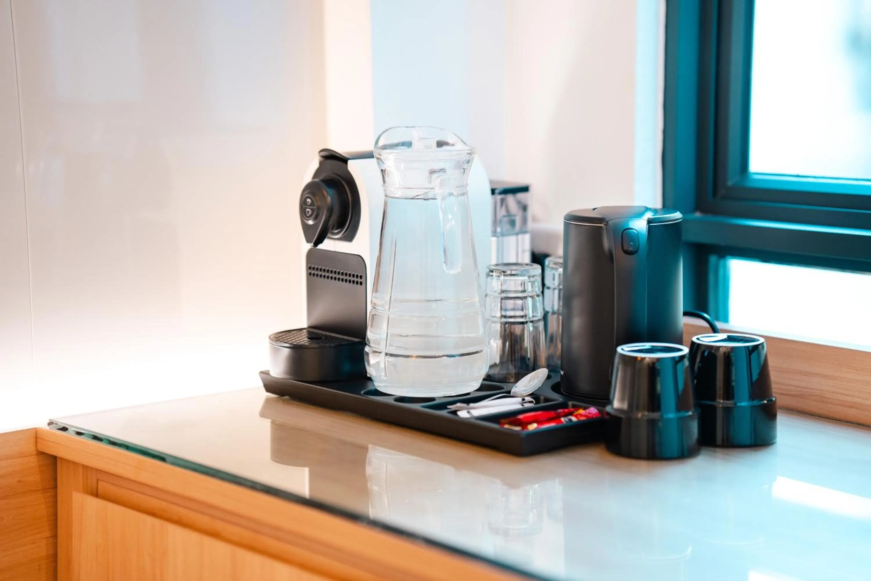 Coffee/tea facilities in Hotel Star Shell