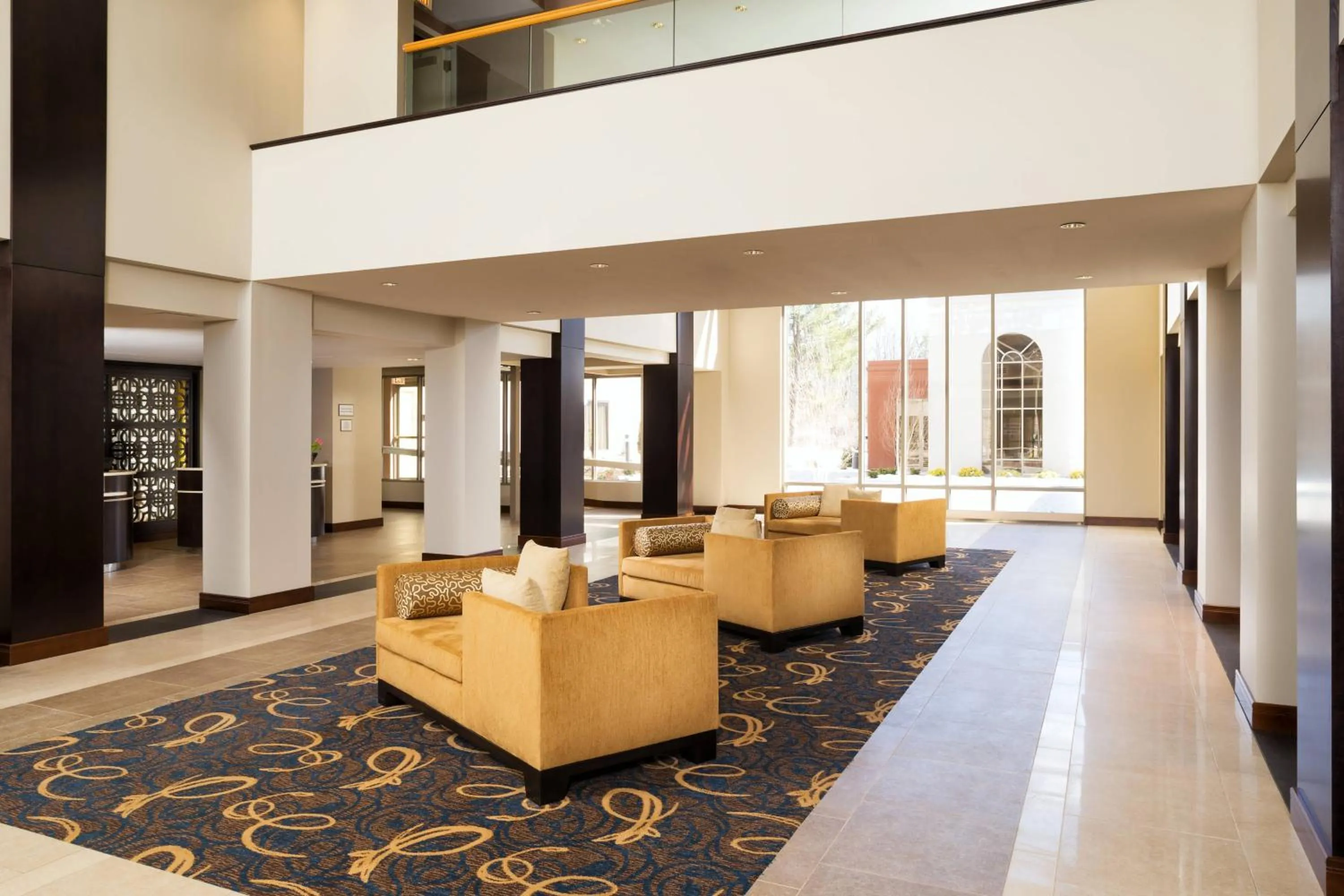 Lobby or reception in Sheraton Hartford South