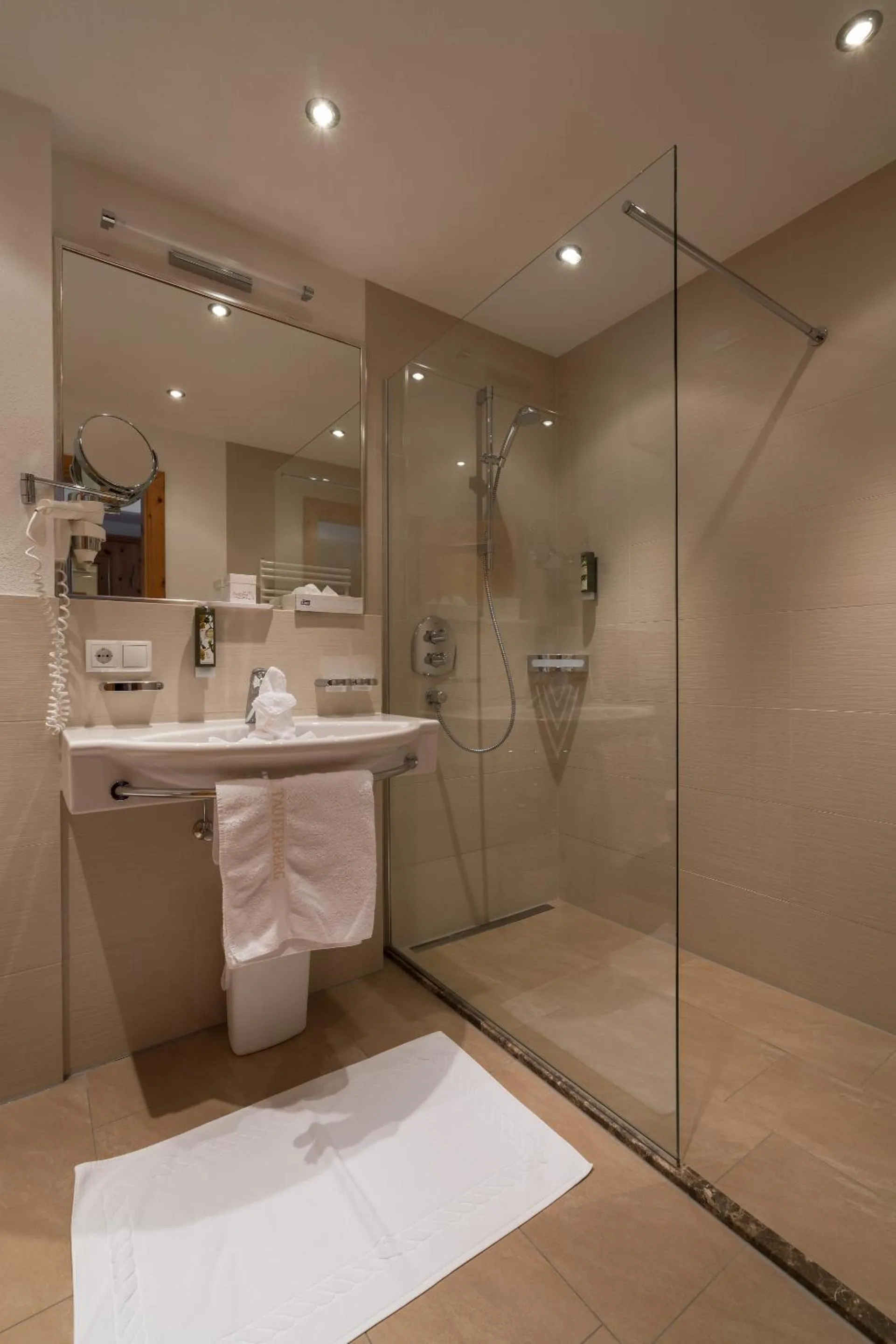 Shower in Tauferberg