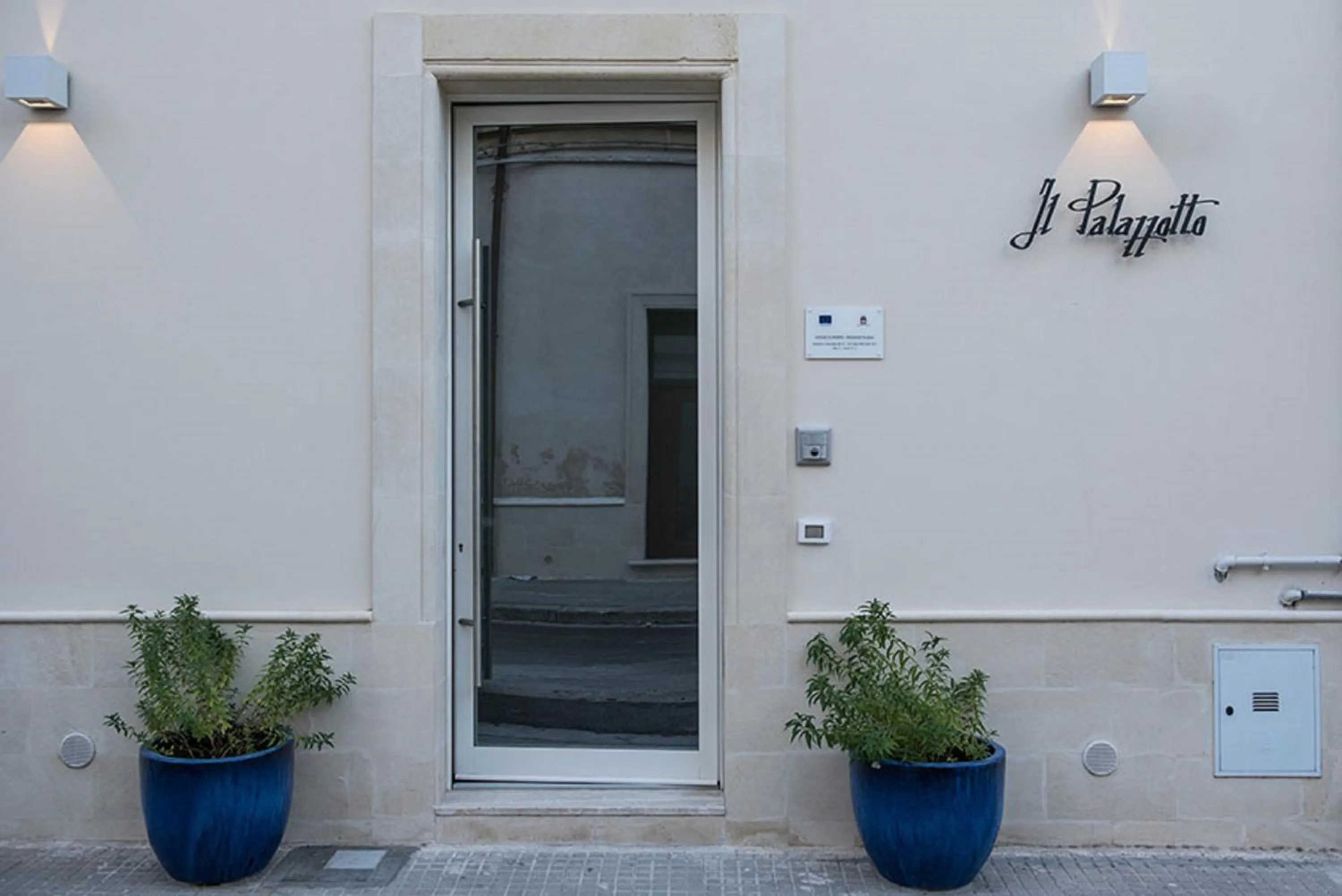 Facade/entrance in B&B Il Palazzotto di Luca Luxury Suites
