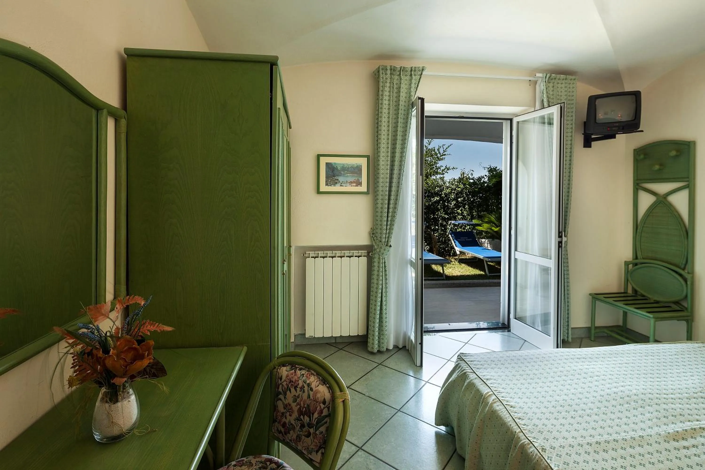 Balcony/Terrace, Bed in Sorriso Thermae Resort & Spa