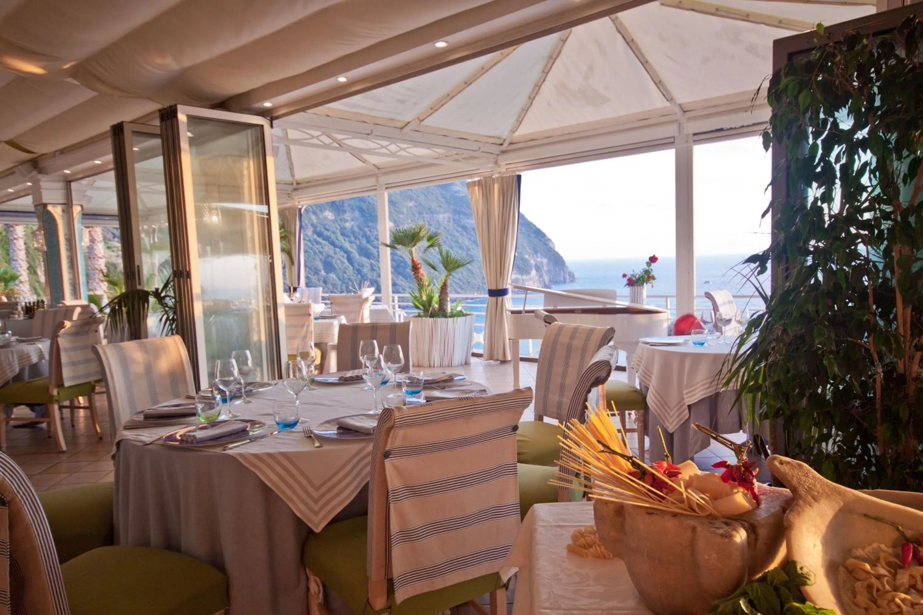 Restaurant/places to eat in Sorriso Thermae Resort & Spa