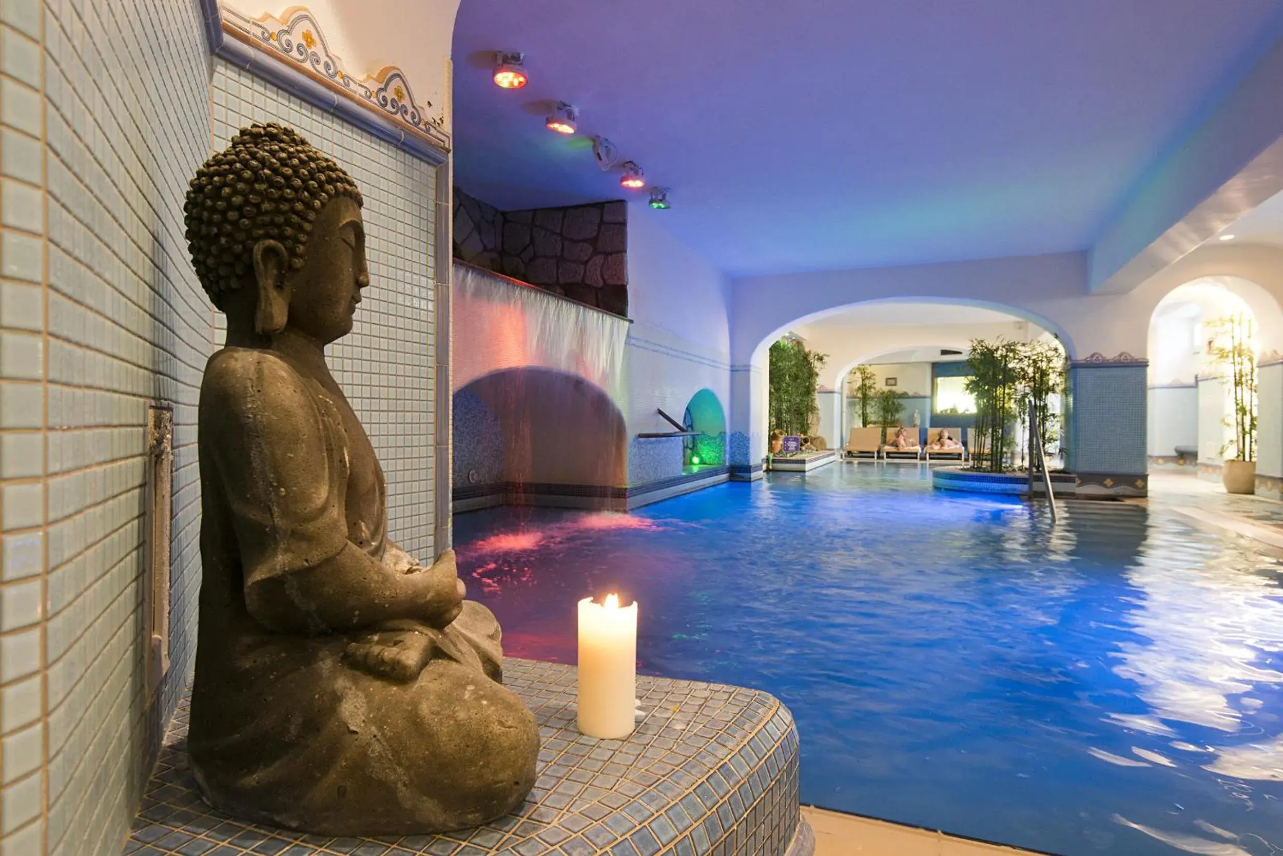 Swimming pool in Sorriso Thermae Resort & Spa Swimming pool in Sorriso Thermae Resort & Spa