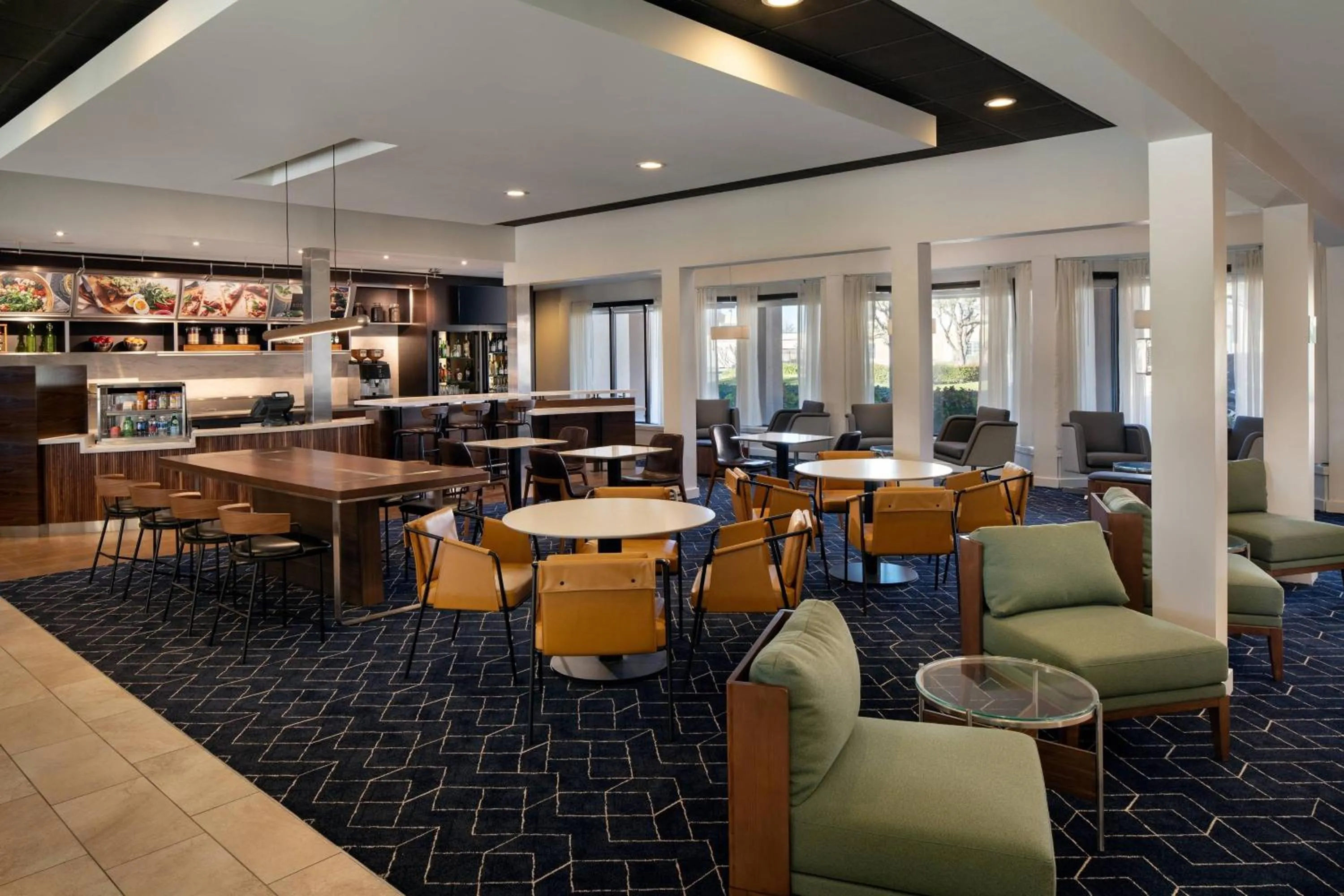 Lobby or reception in Courtyard by Marriott Bakersfield