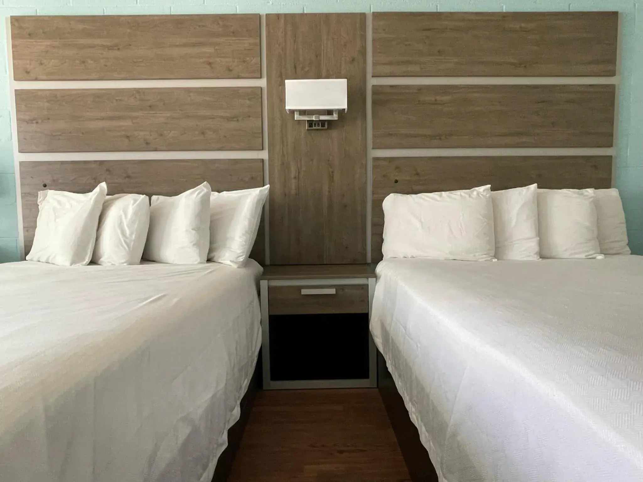 Bed in Buccaneer Inn Bed in Buccaneer Inn