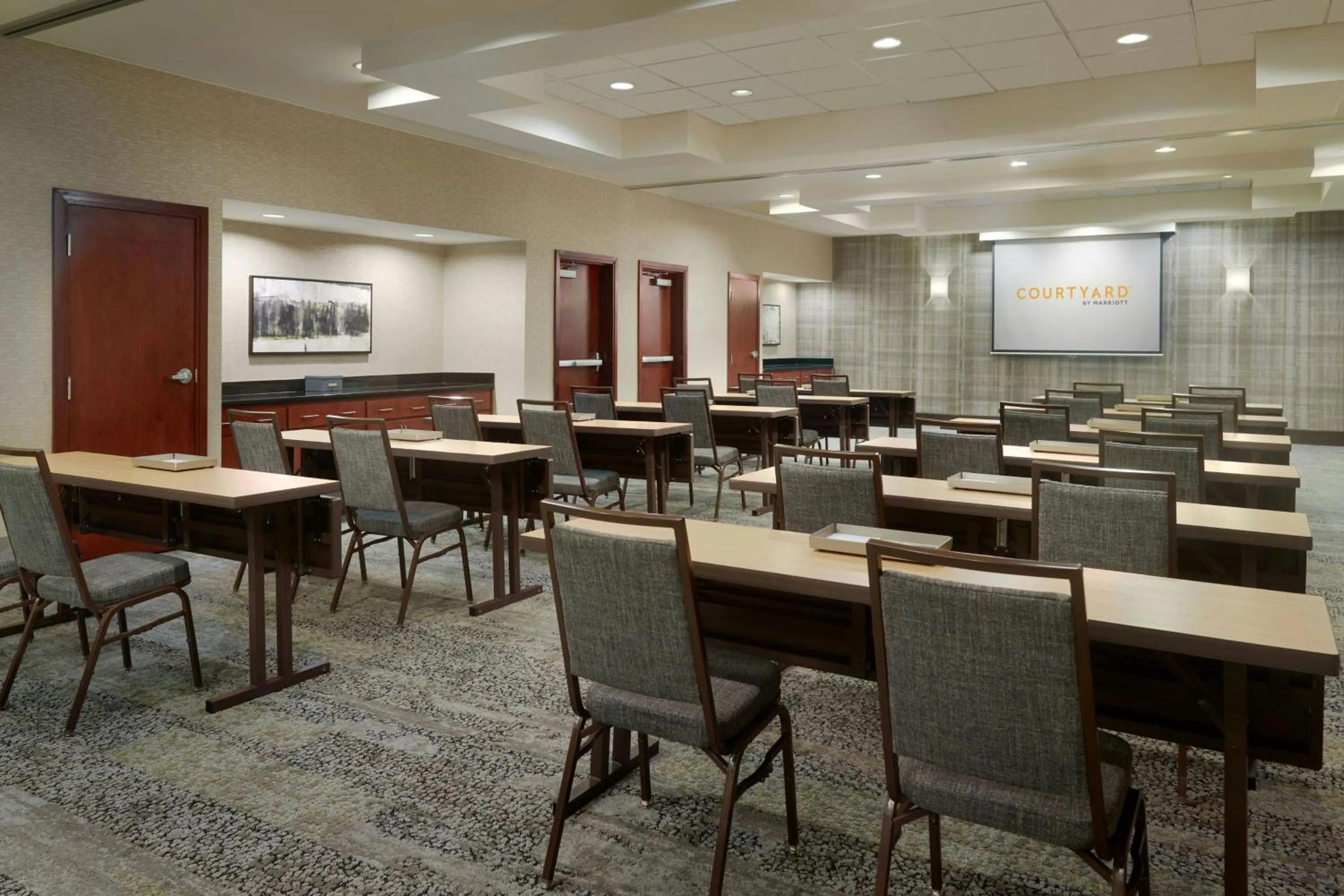 Meeting/conference room in Courtyard by Marriott Birmingham Downtown at UAB