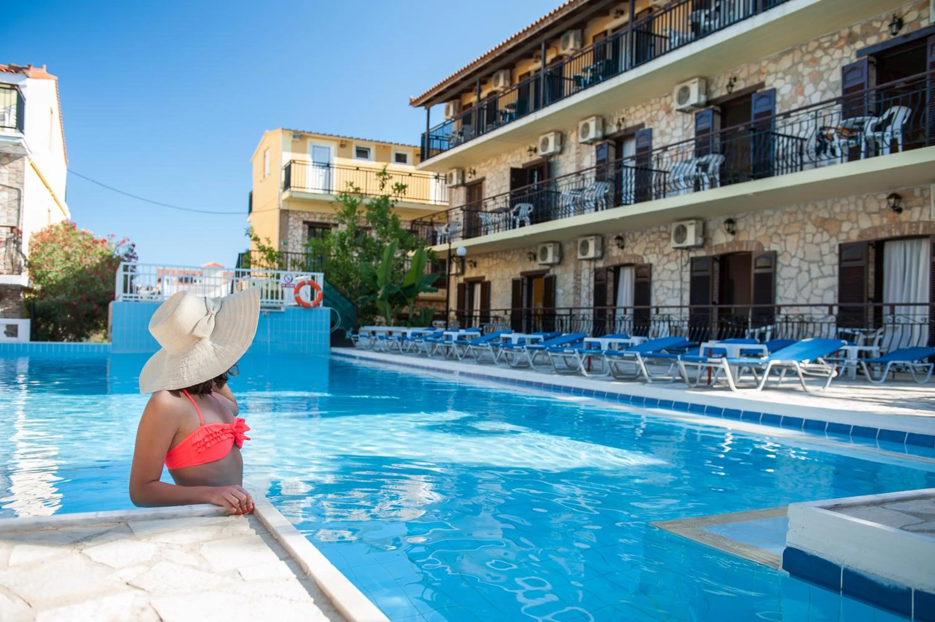 Swimming pool in Elena's Studios