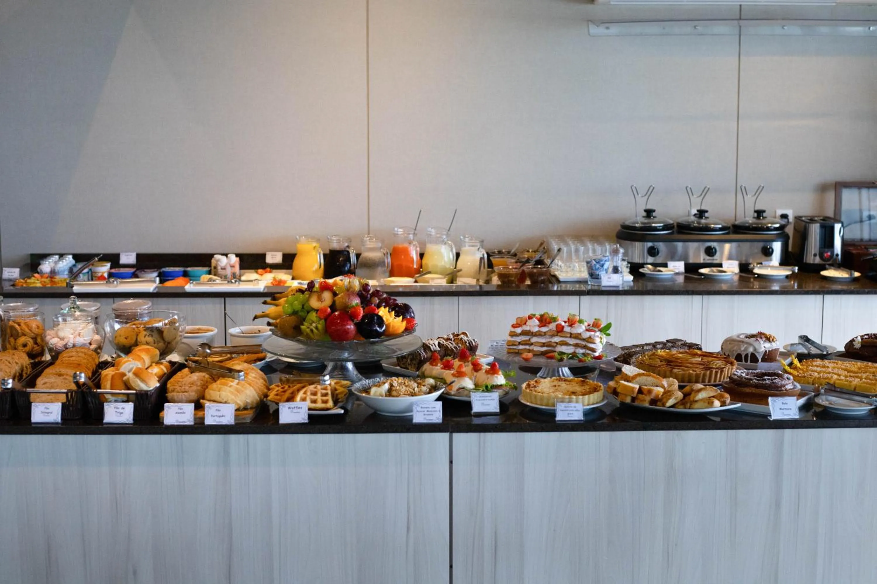 Breakfast in Hotel Sete Ilhas