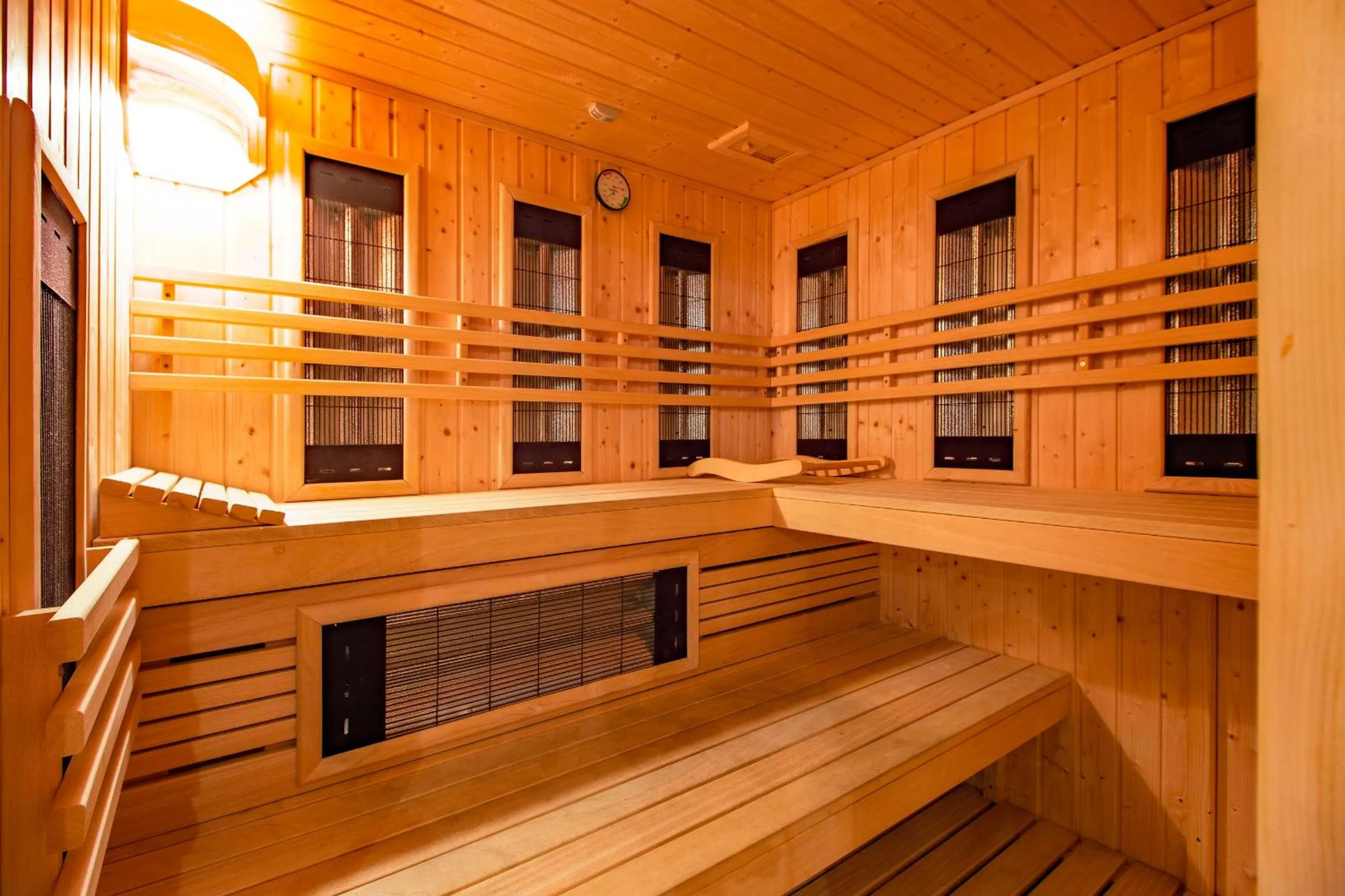 WILLA SZMARAGD - Stoki Narciarskie - Zniżki na Termy - Sauna - Bilard