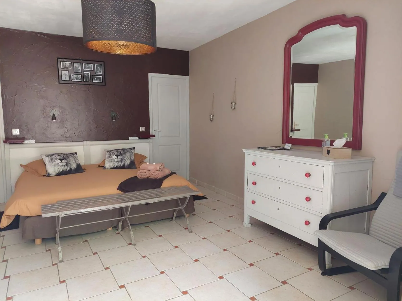 Bed in Mas des Cigognes