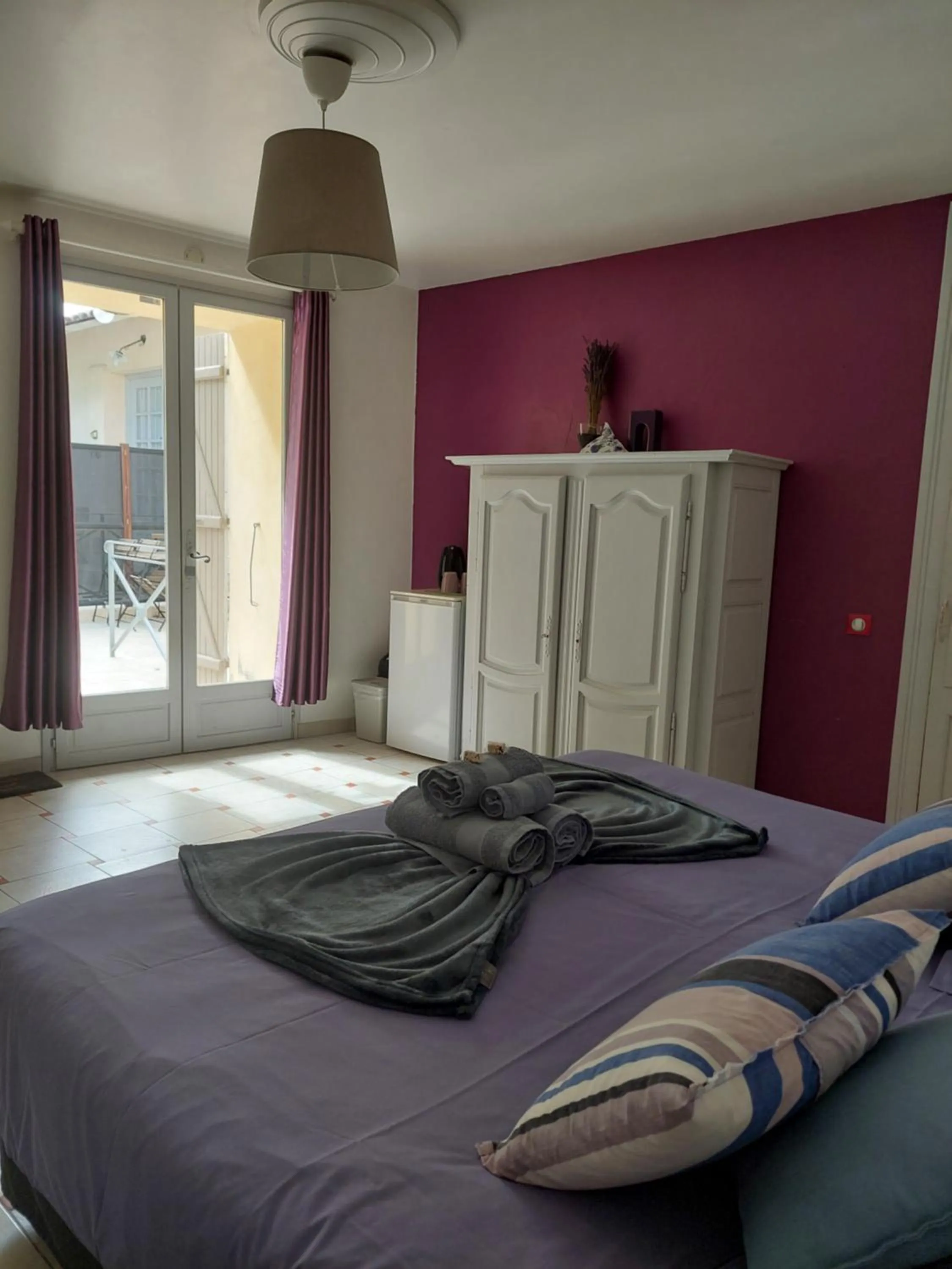 Bed in Mas des Cigognes